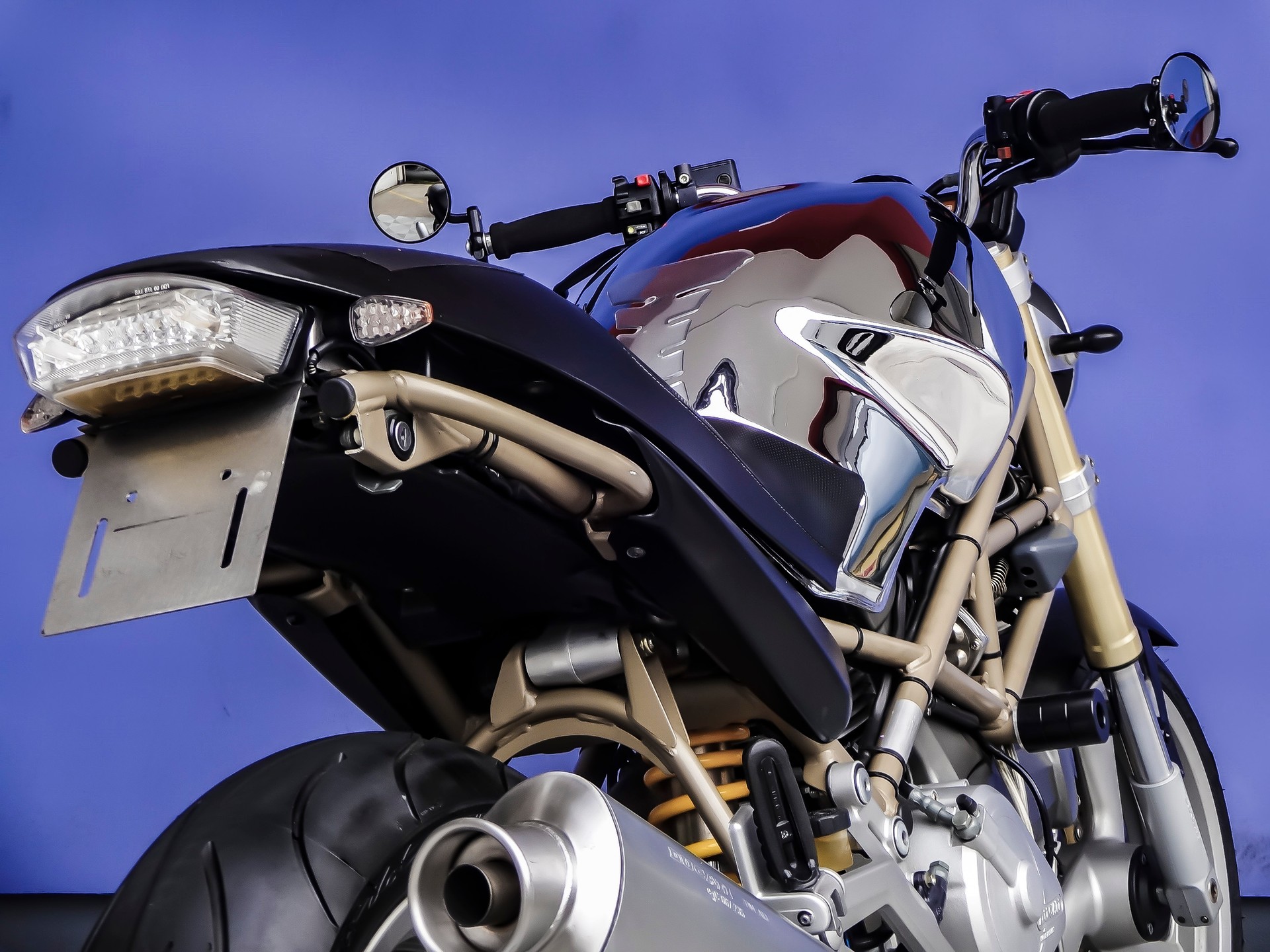 DUCATI Monster 600-image-4