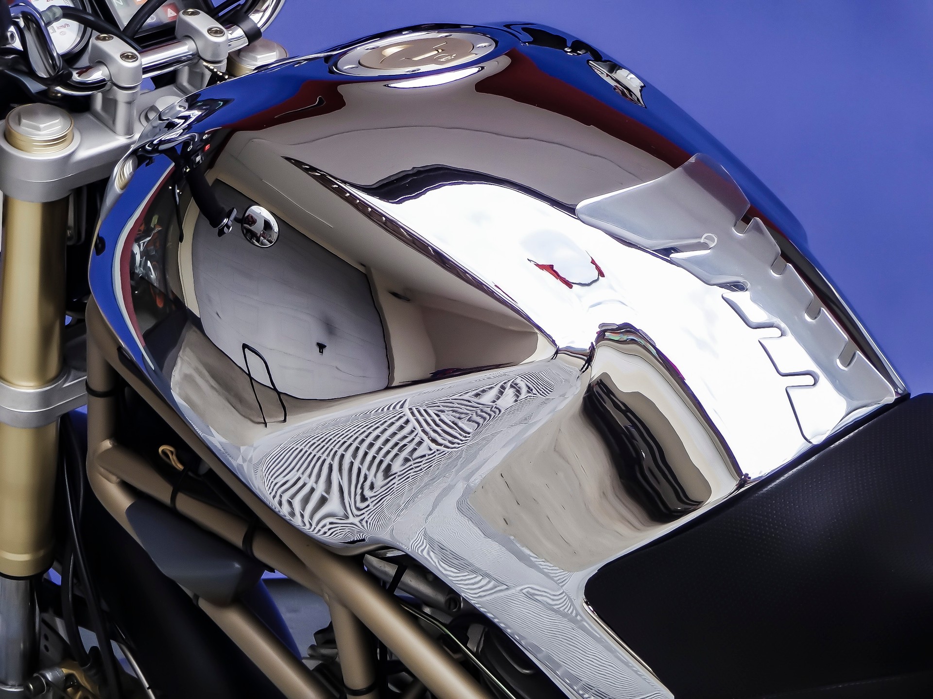 DUCATI Monster 600-image-6