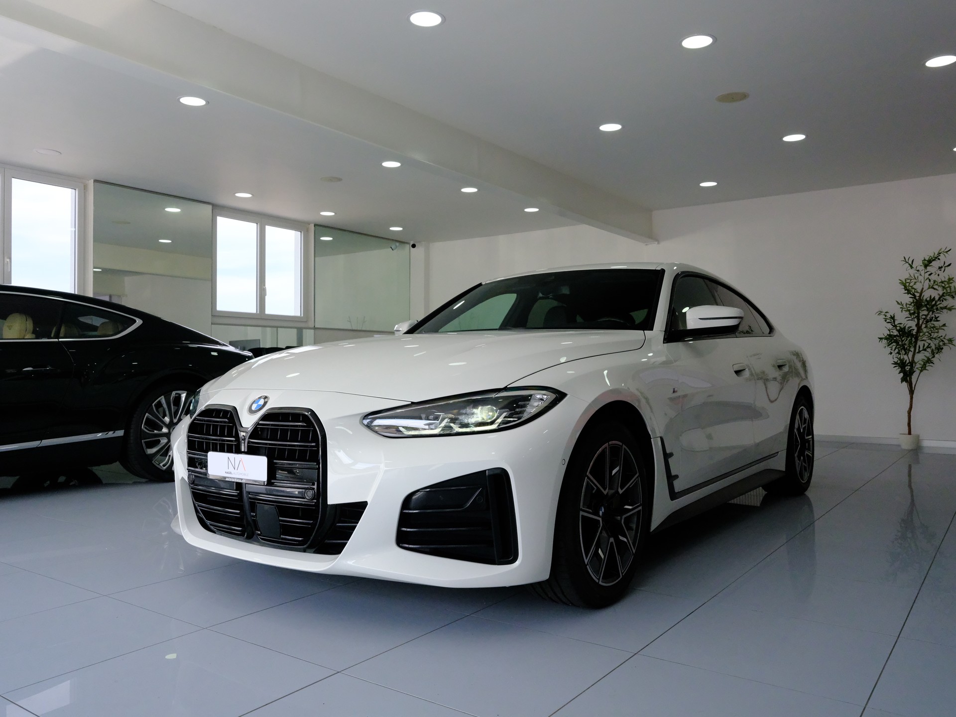 BMW 430i Gran Coupé M Sport Steptronic-showroom-element-3