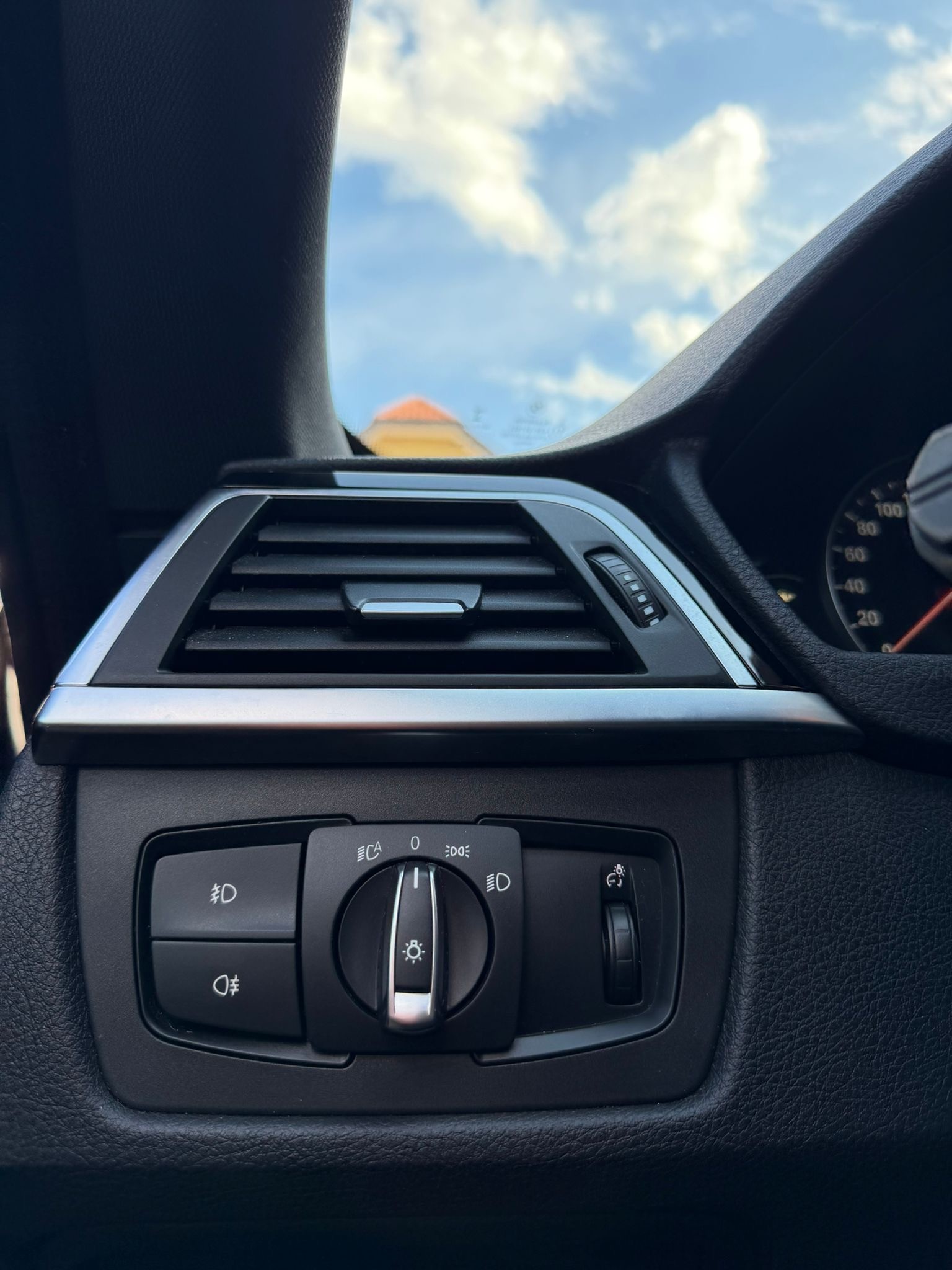 BMW 320d GT xDrive Luxury Line Steptronic-image-20