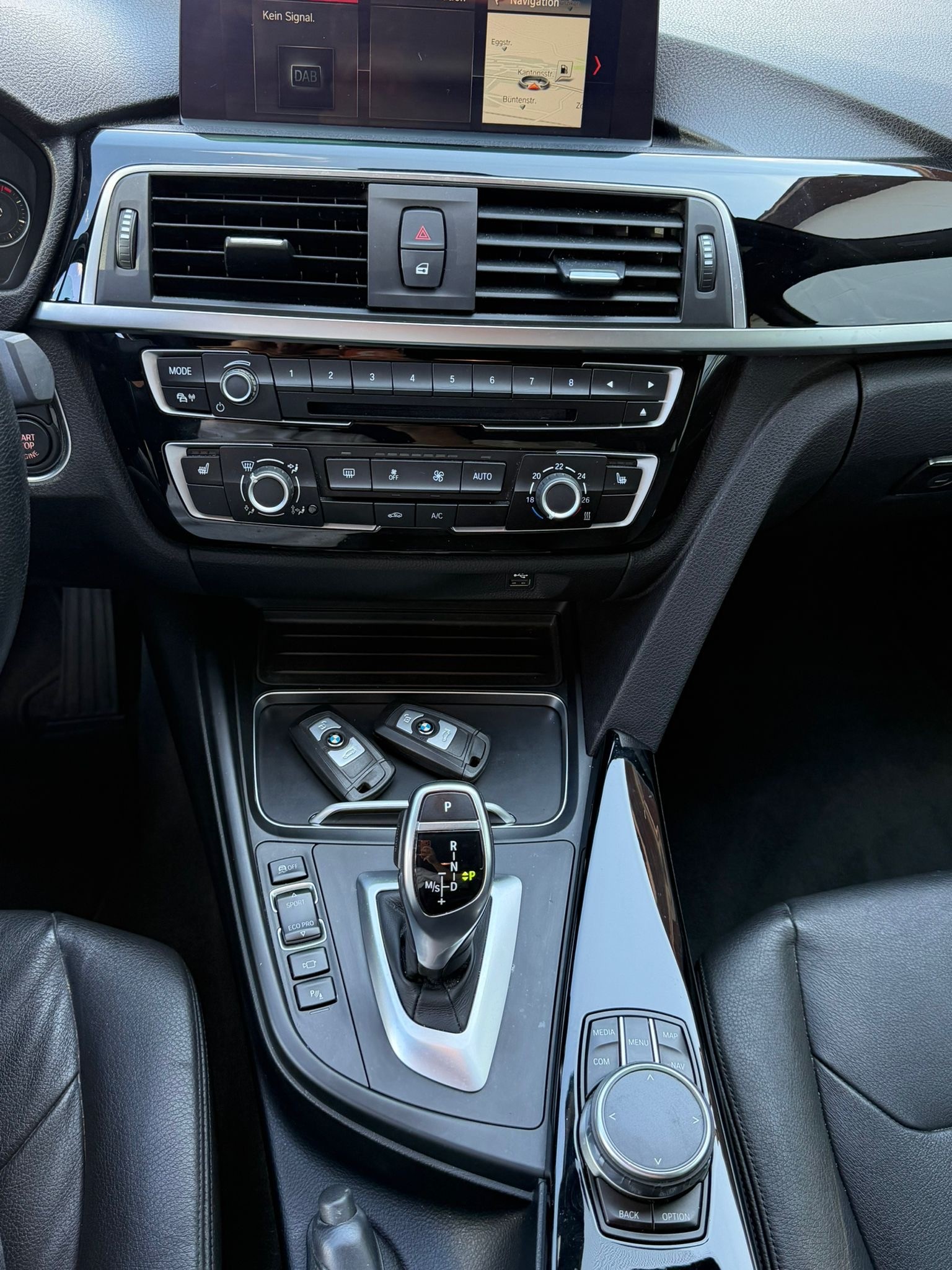 BMW 320d GT xDrive Luxury Line Steptronic-image-18