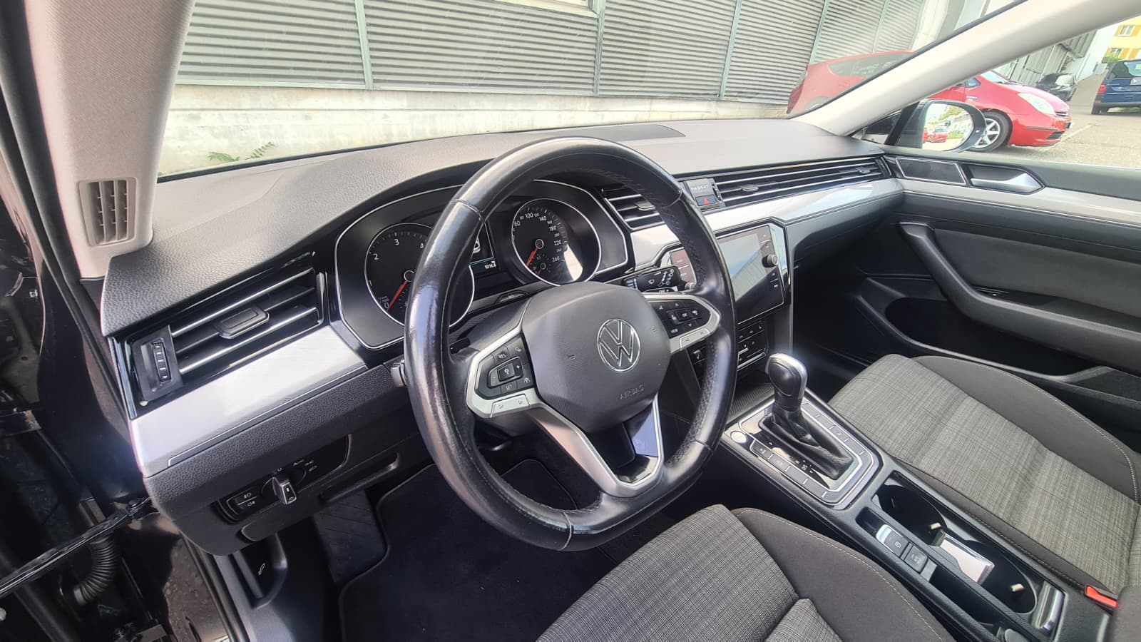 VW Passat Variant 2.0 TDI Business DSG ** Gr-Navi **RF-Kamera ** Anh-Kupplung ** Sitzmemory ** ACC ** Frisch Ab MFK & Service **-image-17