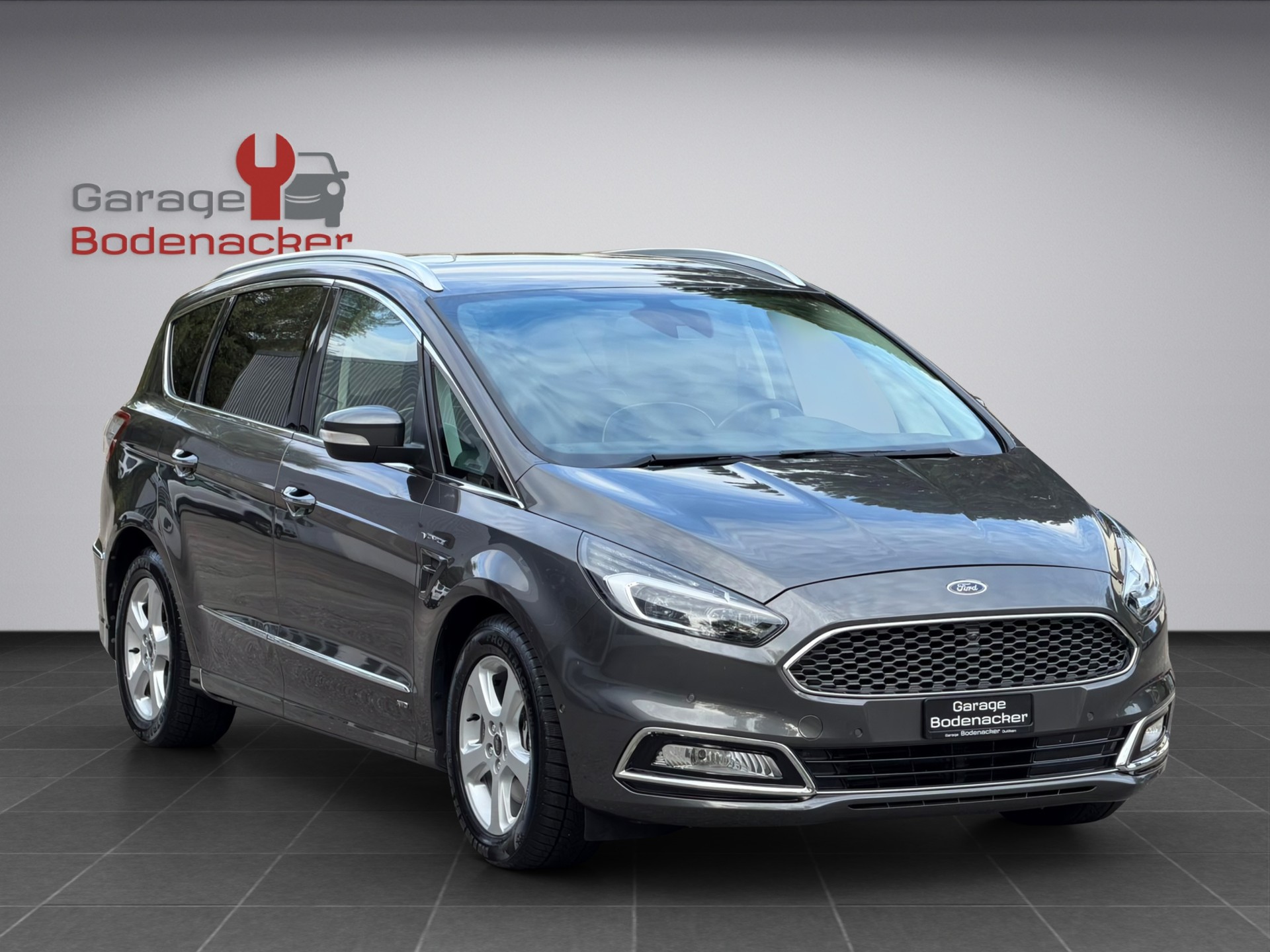 FORD S-Max 2.0 TDCi Vignale AWD PowerShift-image-5