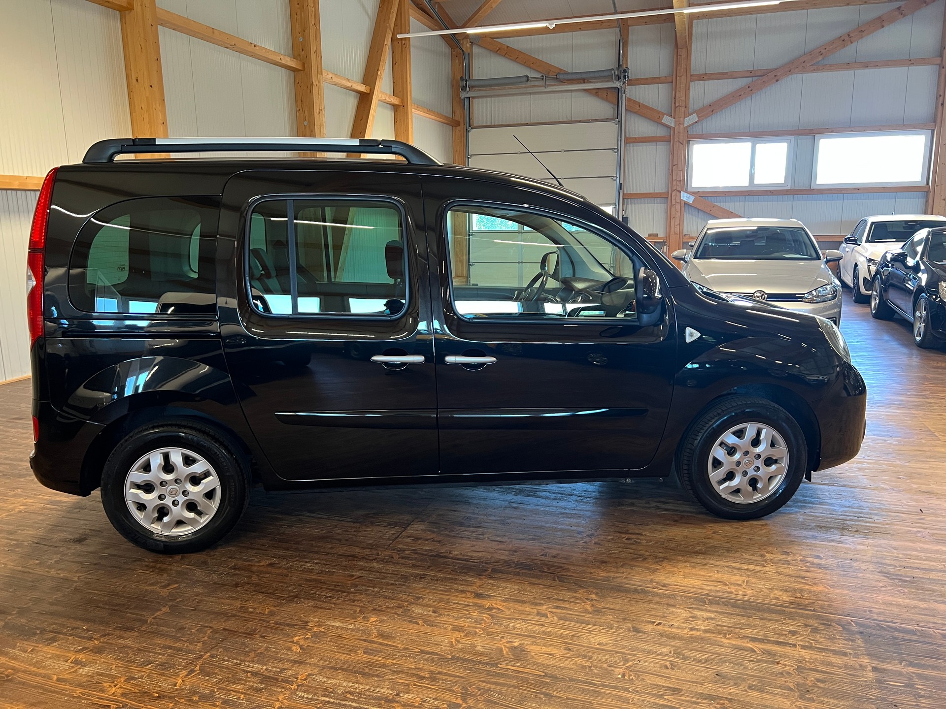 RENAULT Kangoo 1.6 16V Expression Automatic-showroom-element-3
