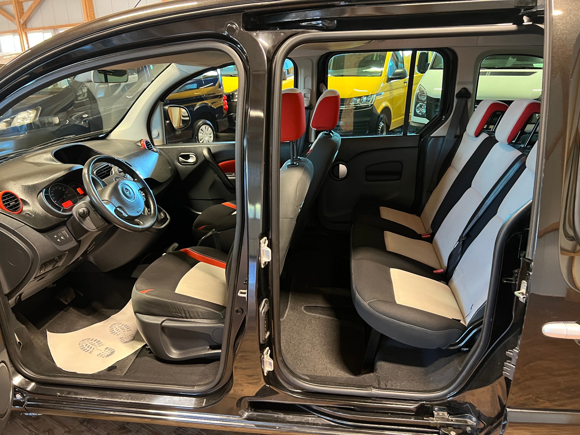 RENAULT Kangoo 1.6 16V Expression Automatic-image-9