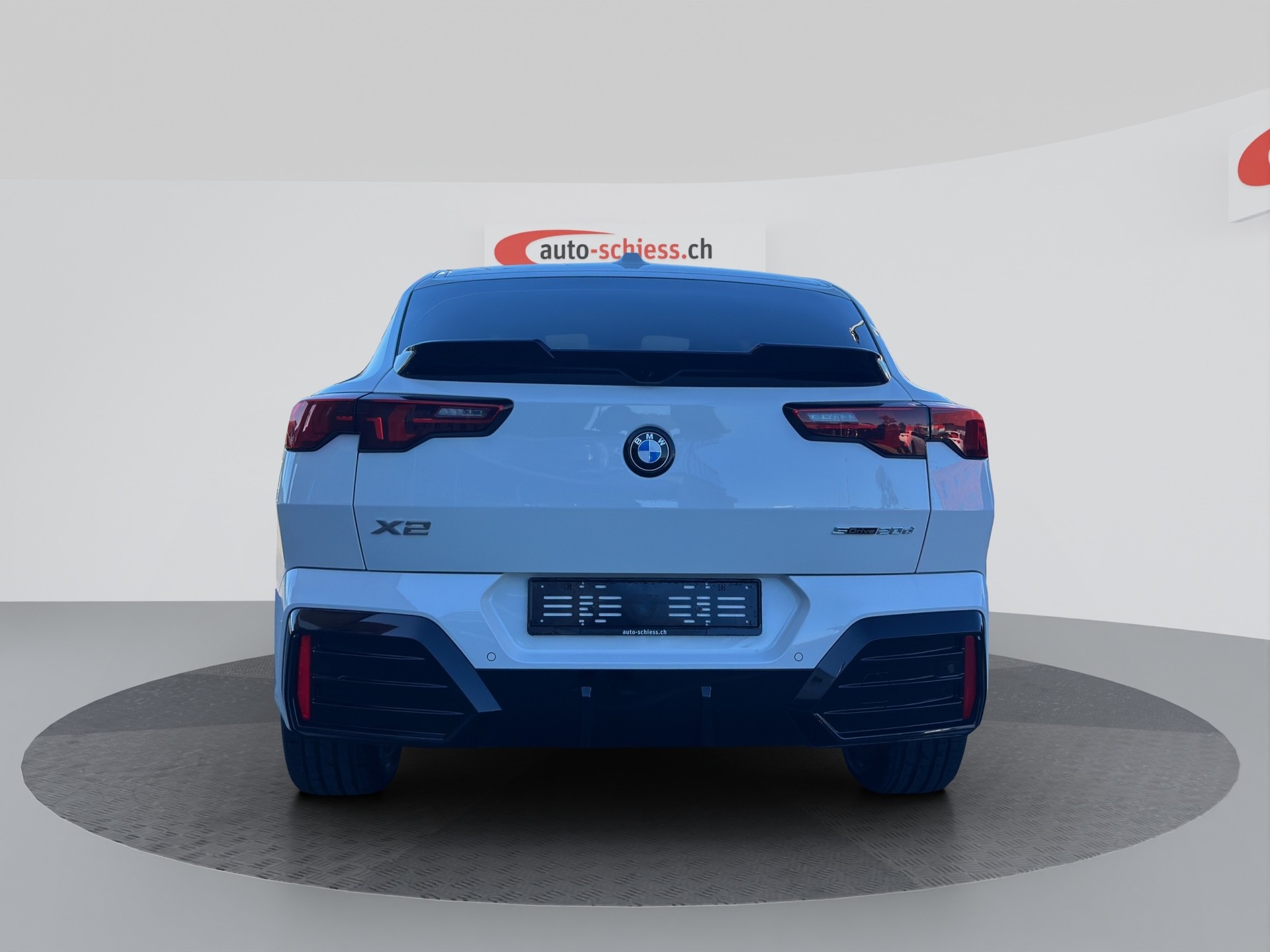 BMW X2 sDrive 20d 48V M Sport Pro-showroom-element-2