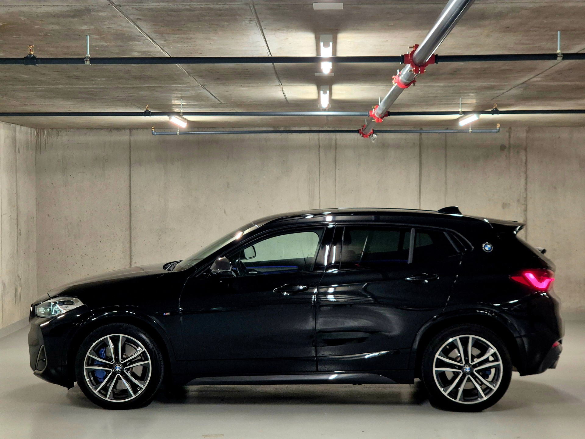 BMW X2 M35i Steptronic-showroom-element-3