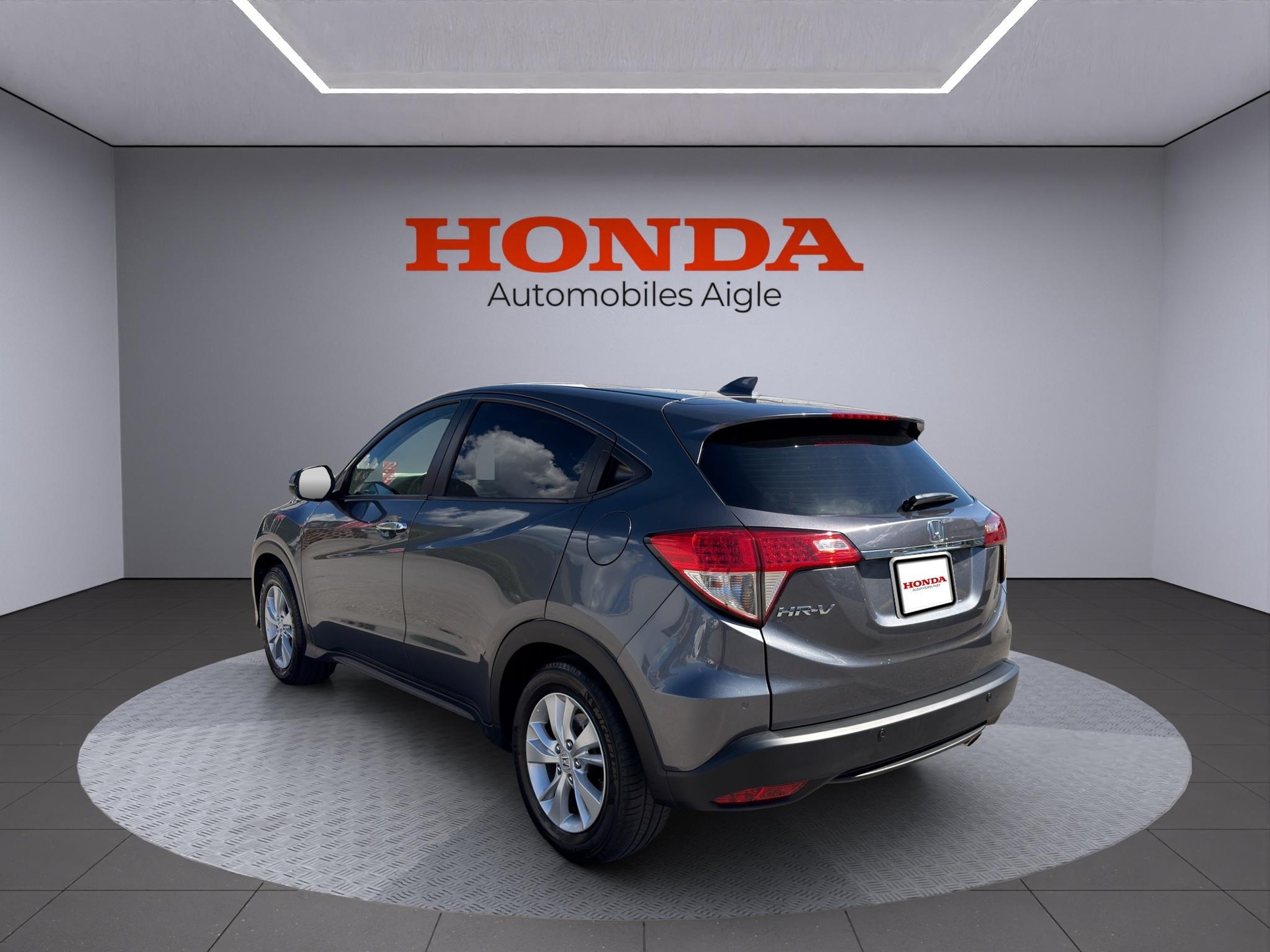 HONDA HR-V 1.5i-VTEC Elegance-showroom-element-2