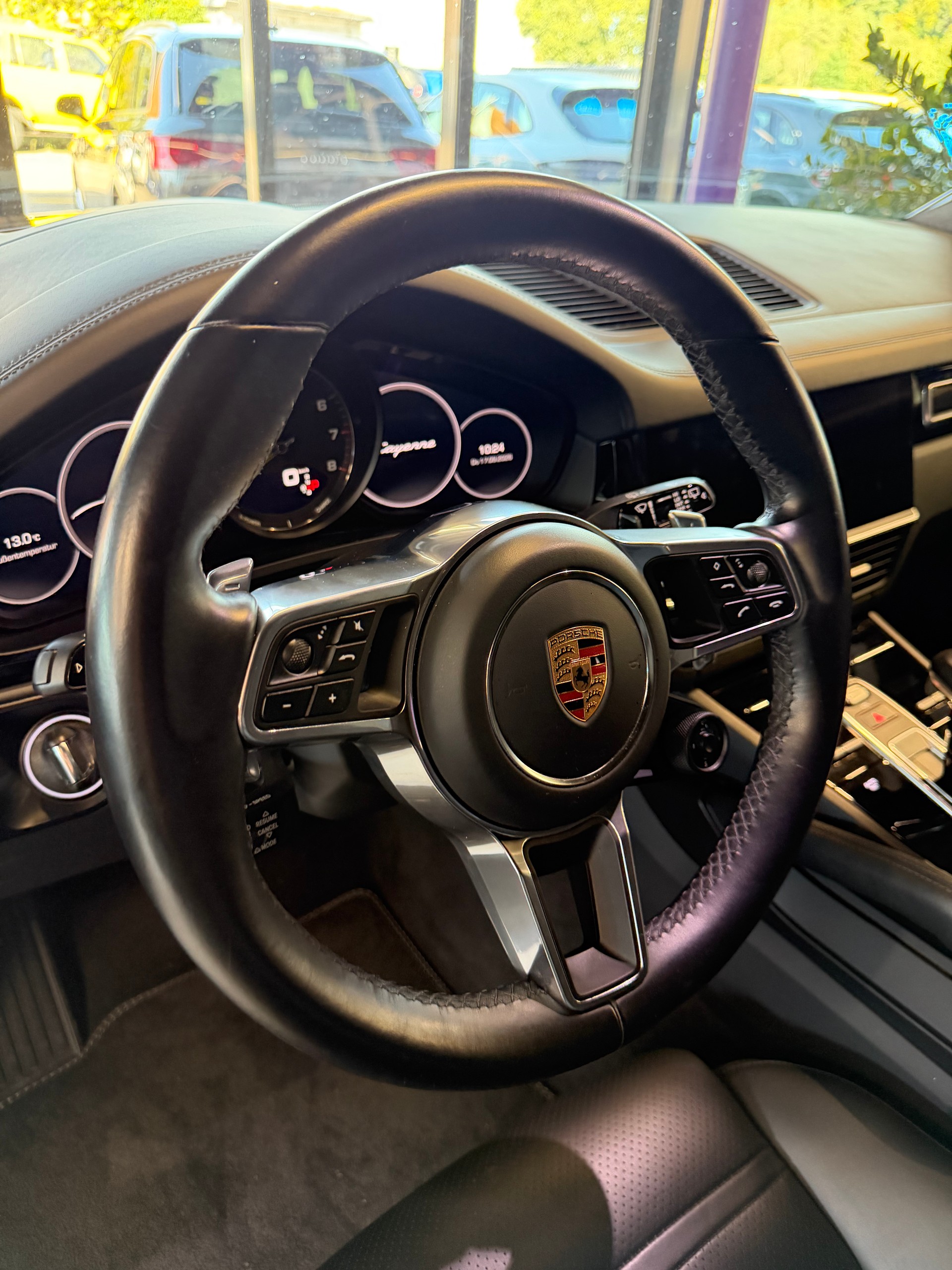 PORSCHE Cayenne E-Hybrid-image-15