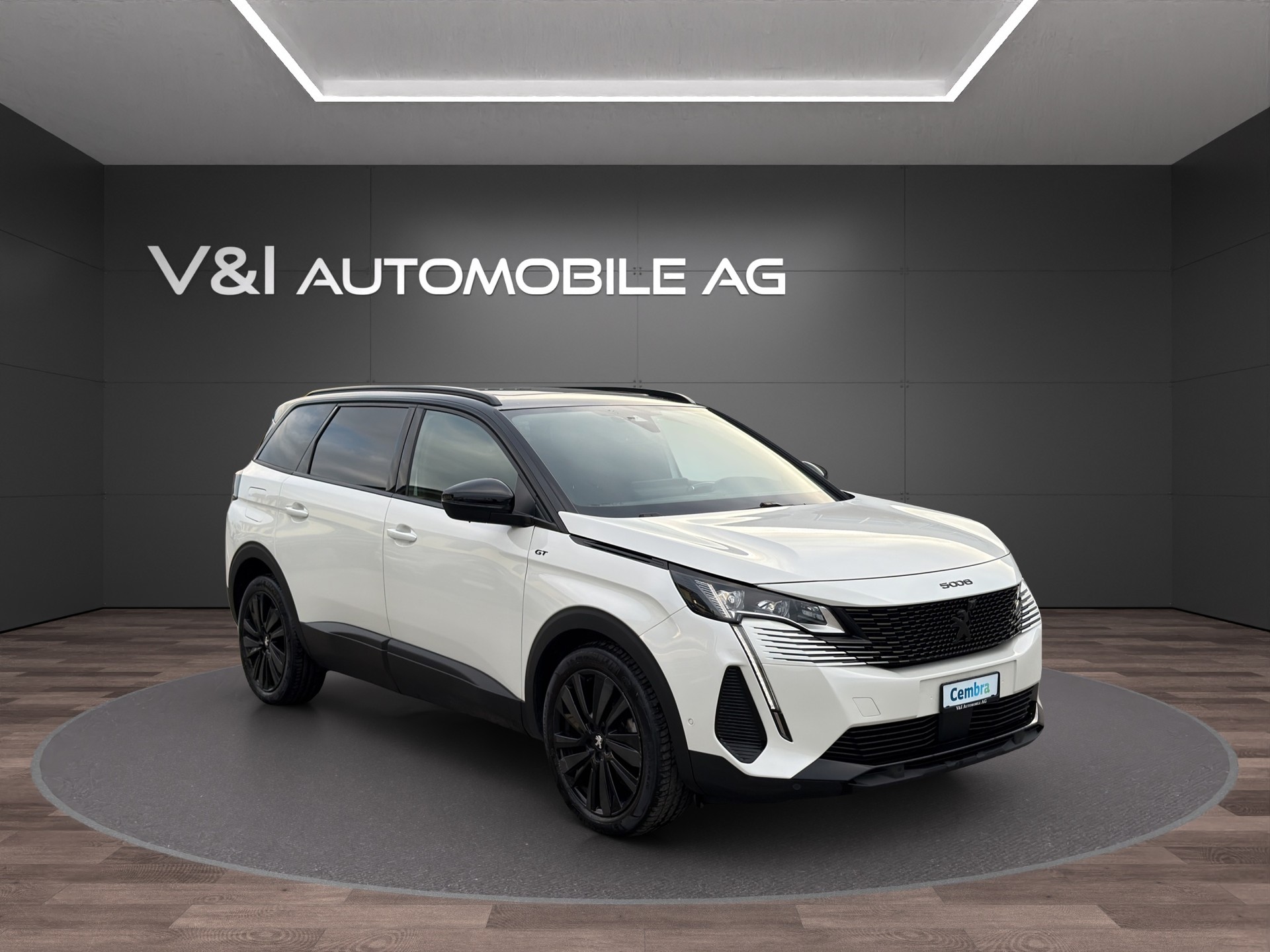 PEUGEOT 5008 1.6 Pure Tech GT Pack EAT8-showroom-element-1