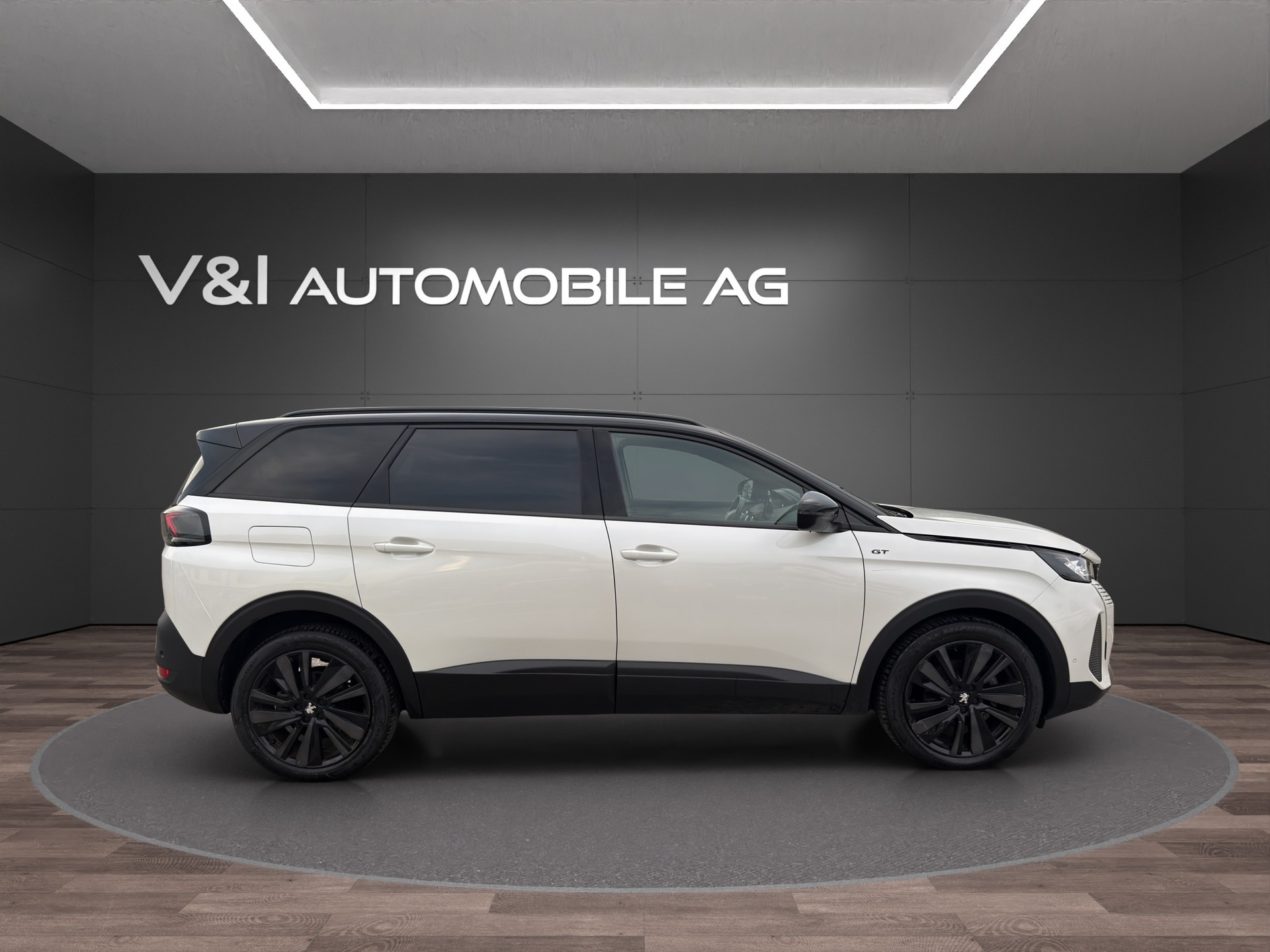 PEUGEOT 5008 1.6 Pure Tech GT Pack EAT8-image-7