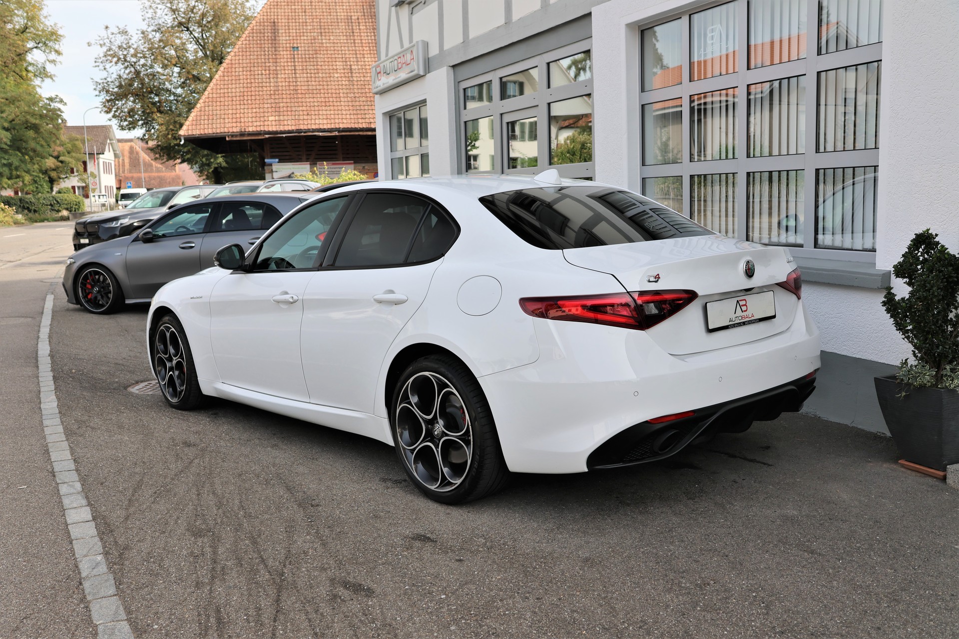 ALFA ROMEO Giulia 2.0 Veloce Q4 (CH)-image-7