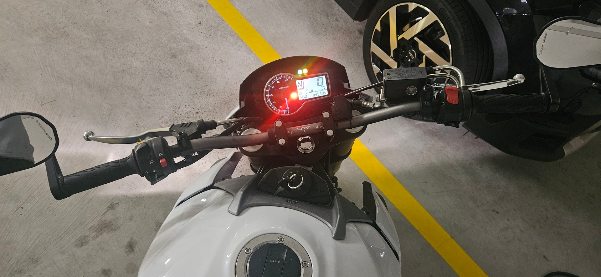 SUZUKI GSR 750 ABS (35kW)-image-4