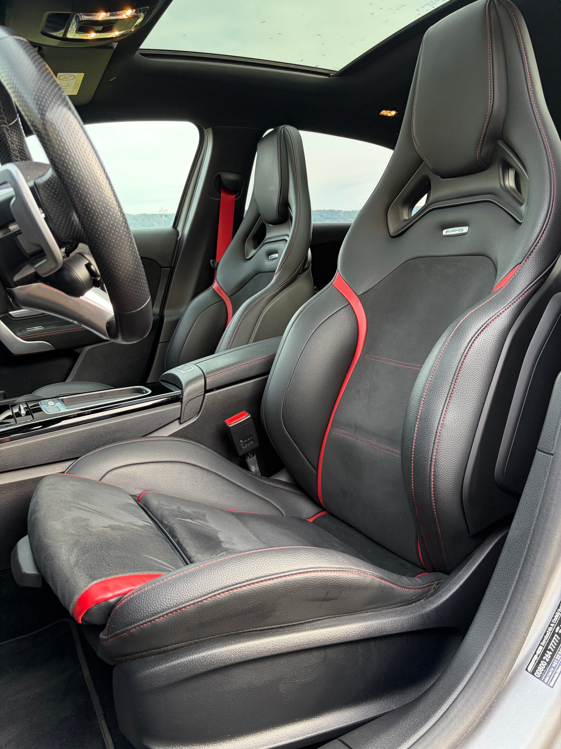 MERCEDES-BENZ A 45 S AMG 4matic+-image-2
