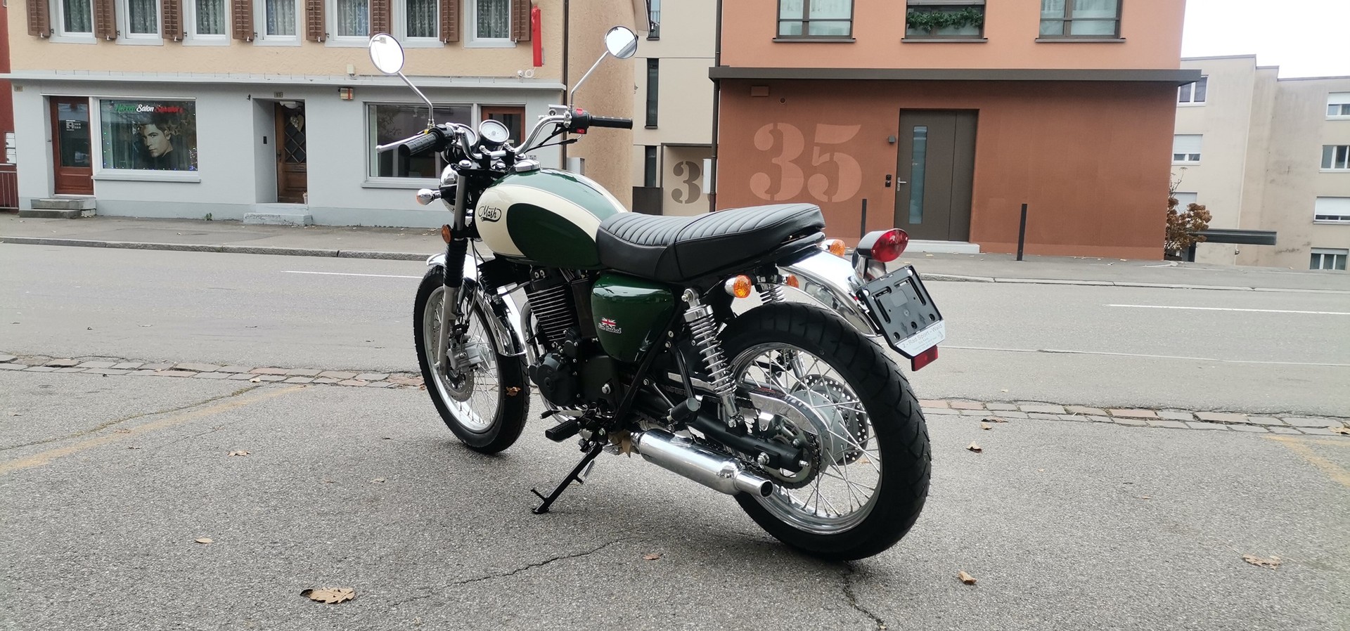 MASH FIVE HUNDRED e5 ABS in grün und schwarz  an Lager-image-4