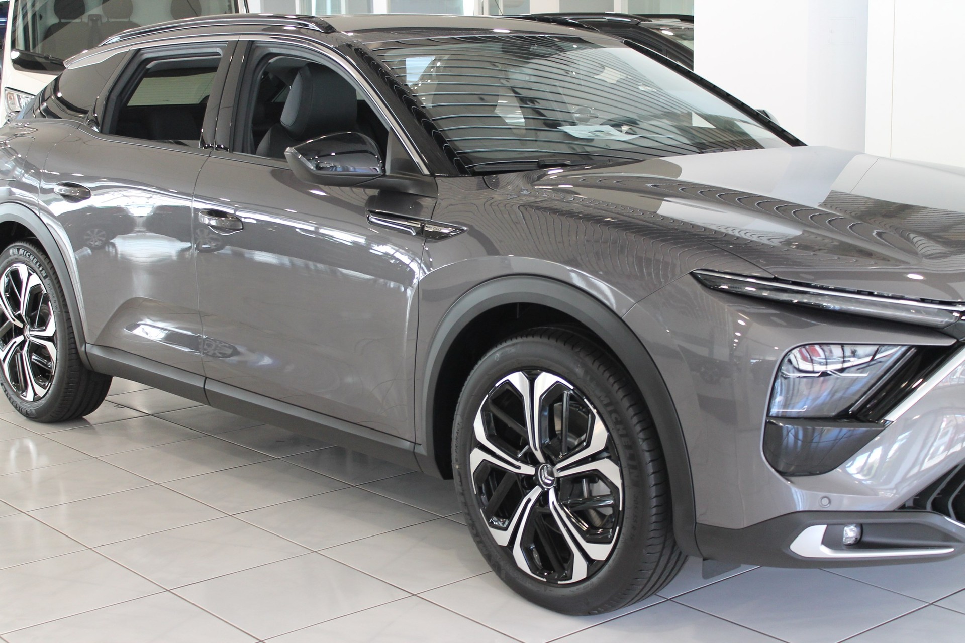 CITROEN C5 X 1.6i PHEV Shine e-EAT8-showroom-element-2