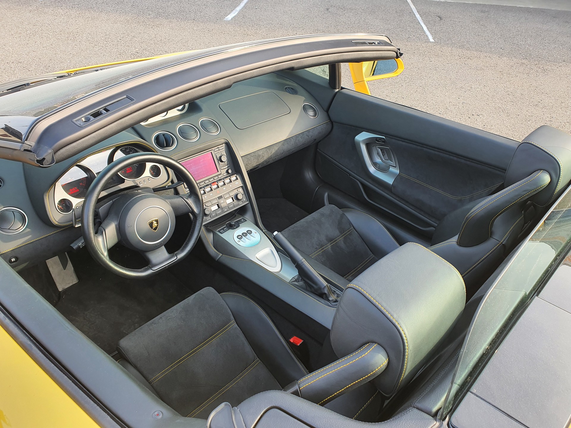 LAMBORGHINI Gallardo 5.0 V10 Spyder-image-17