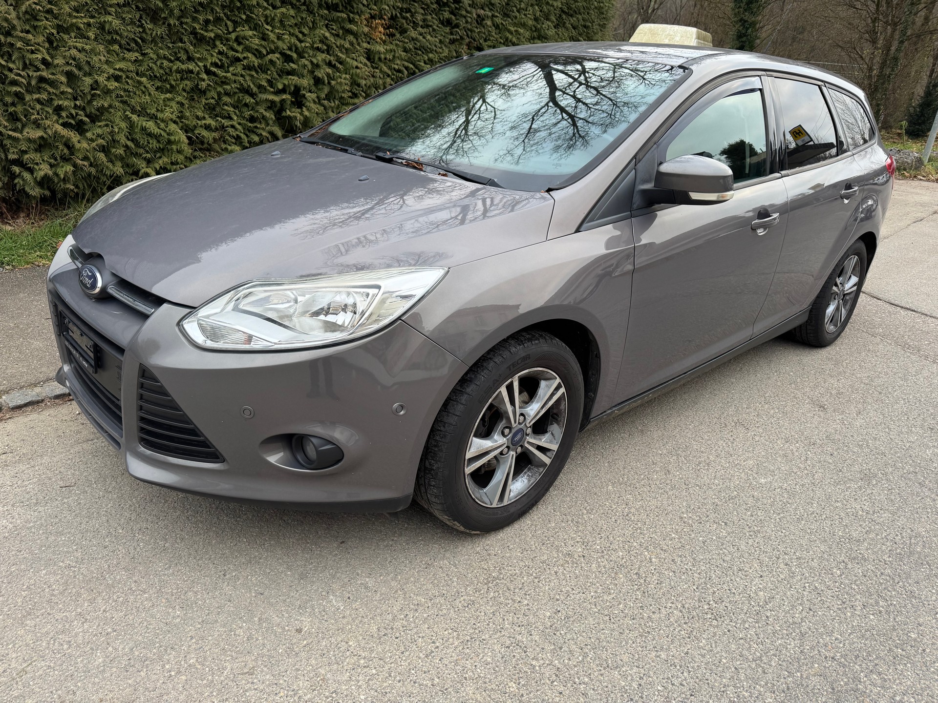 FORD Focus 1.0 SCTi Carving-image-2