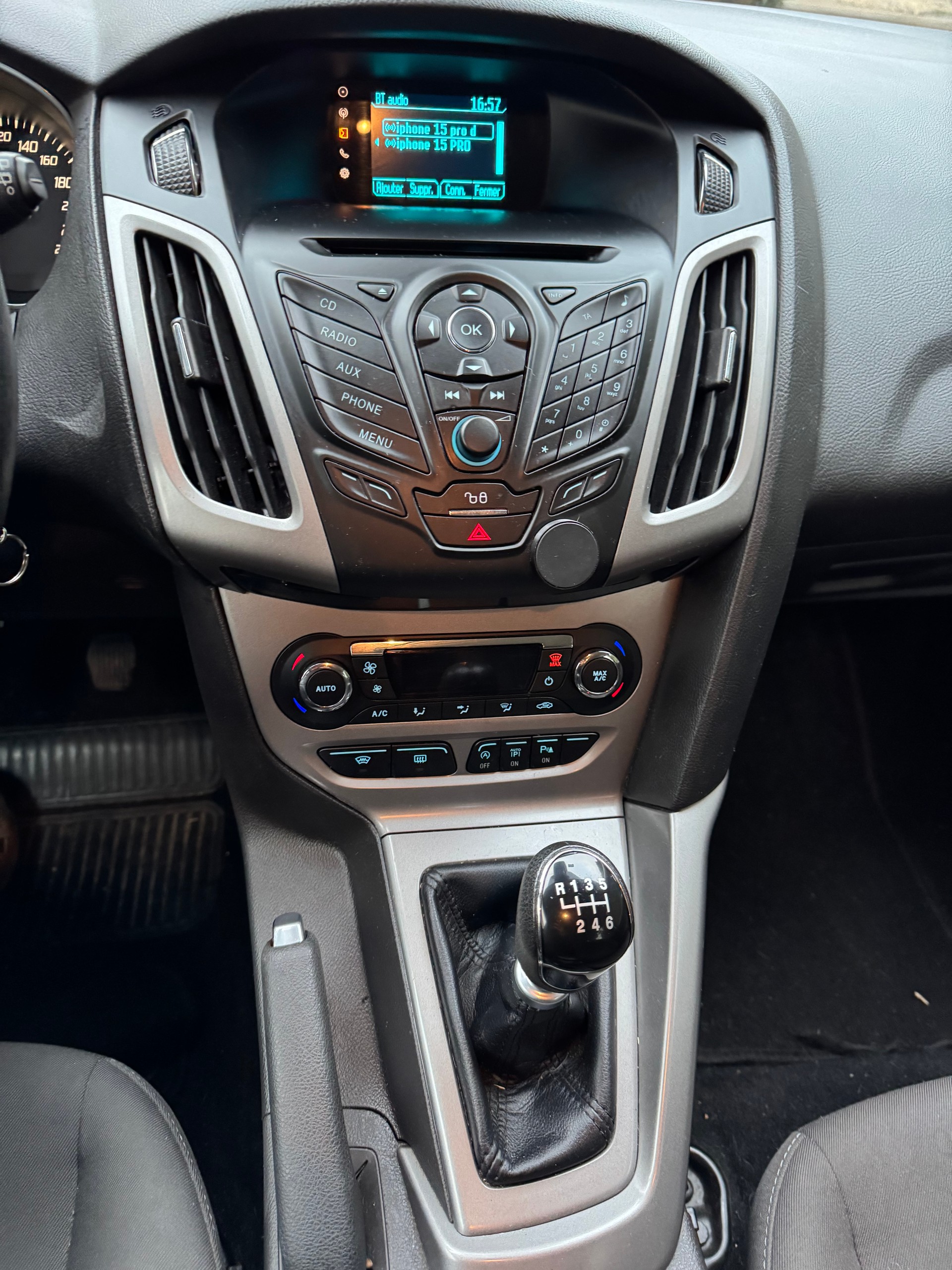 FORD Focus 1.0 SCTi Carving-image-8