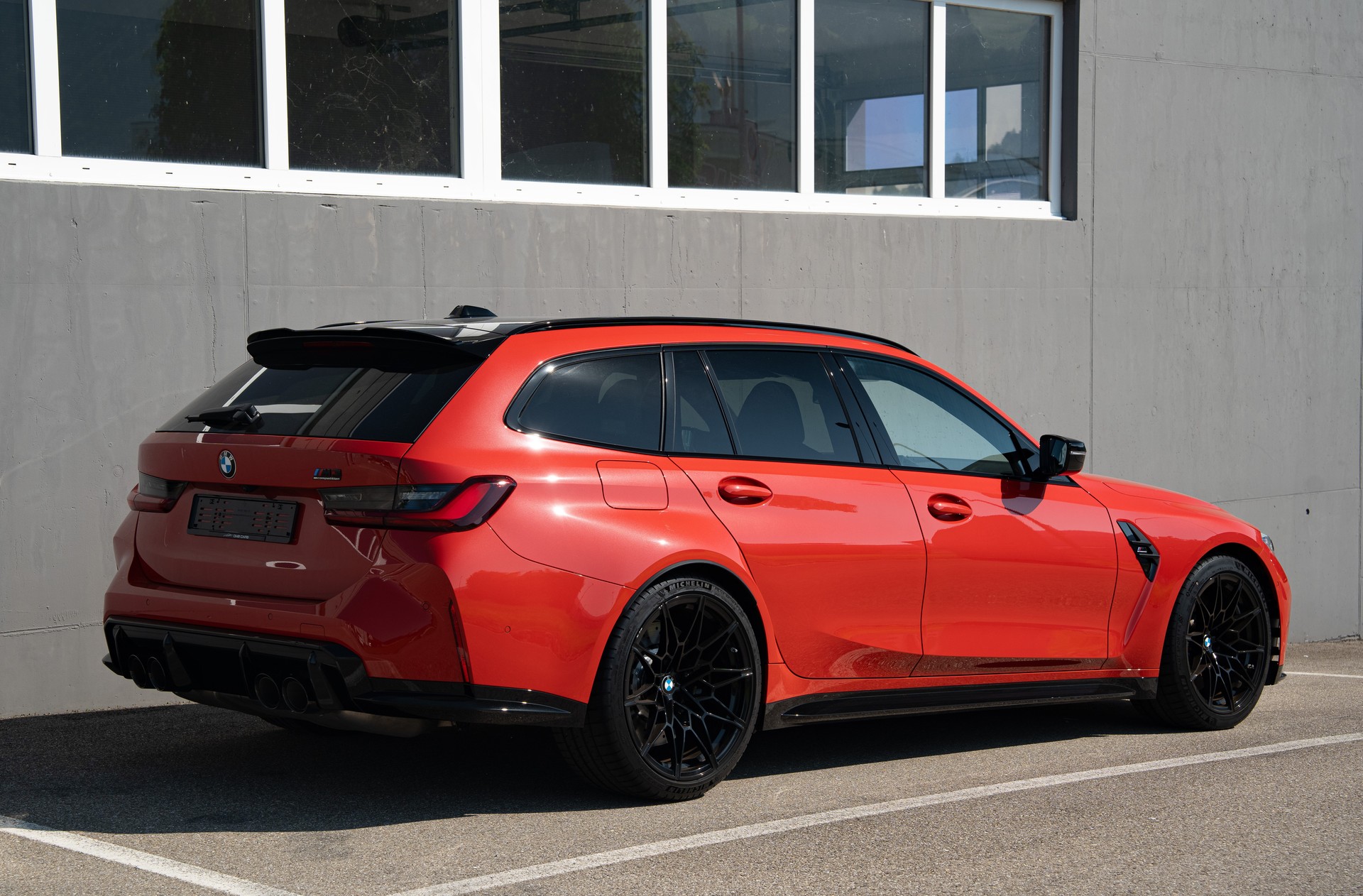 BMW M3 Touring xDrive Competition M-image-4