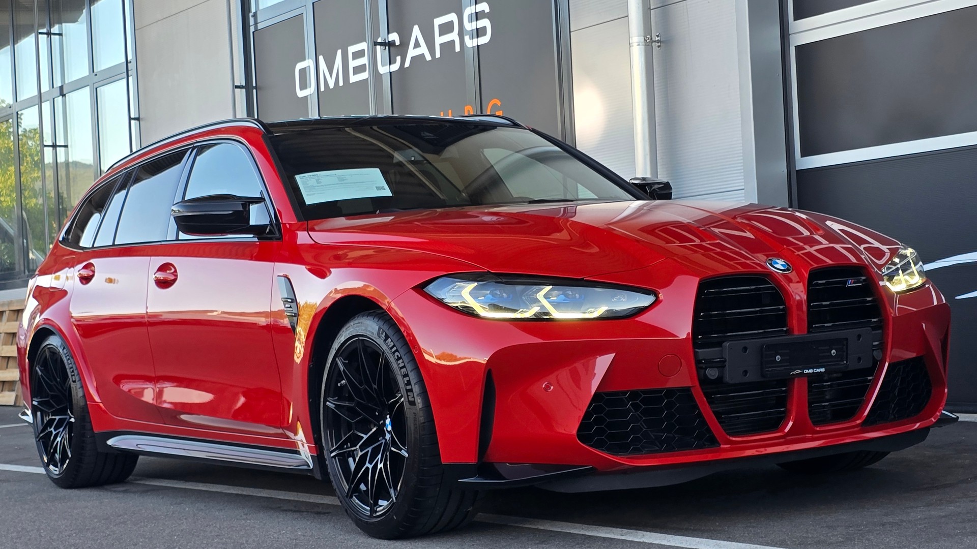 BMW M3 Touring xDrive Competition M-image-4