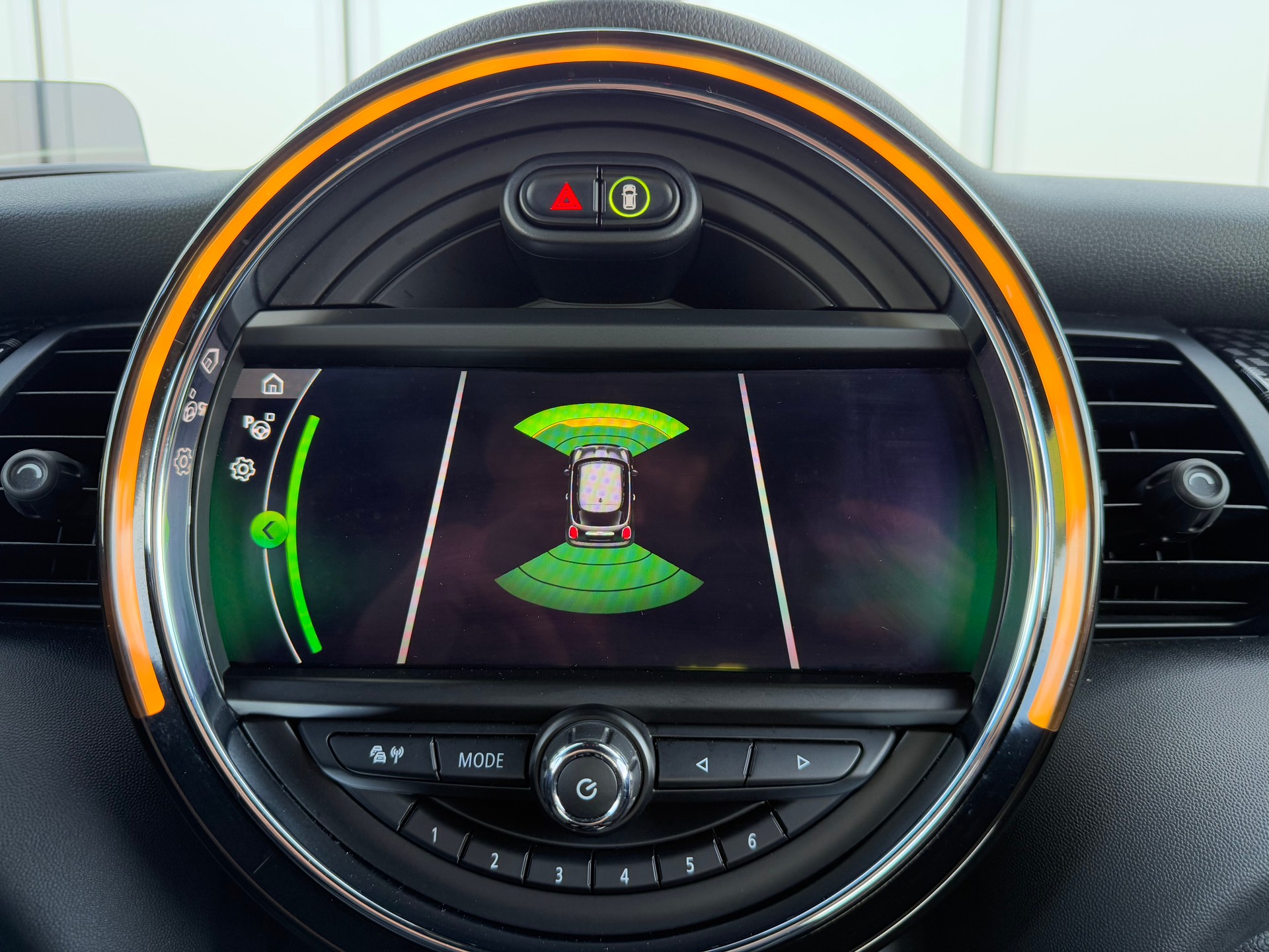 MINI Cooper John Cooper Works Steptronic-image-8