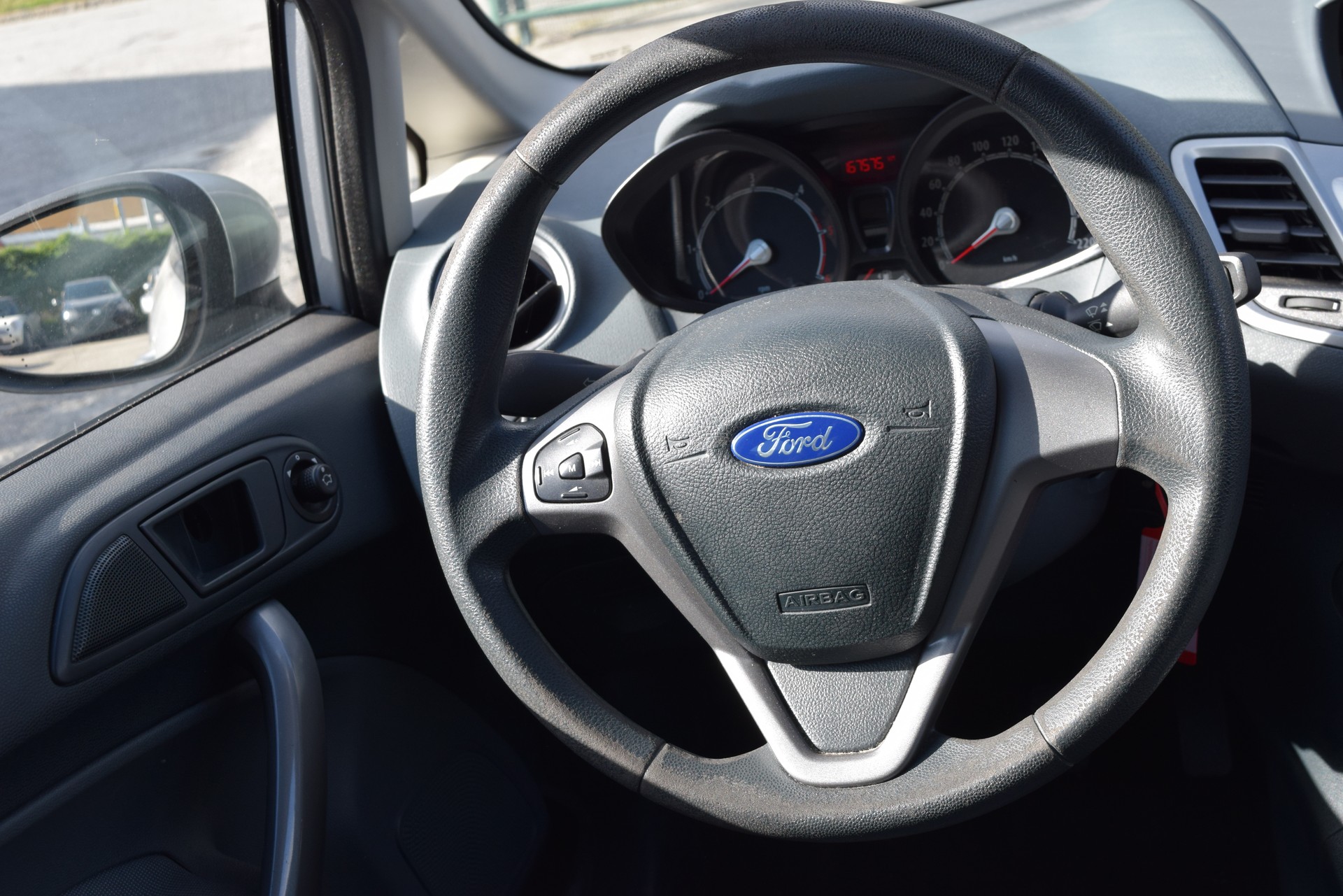 FORD Fiesta 1.4 16V Trend-image-13