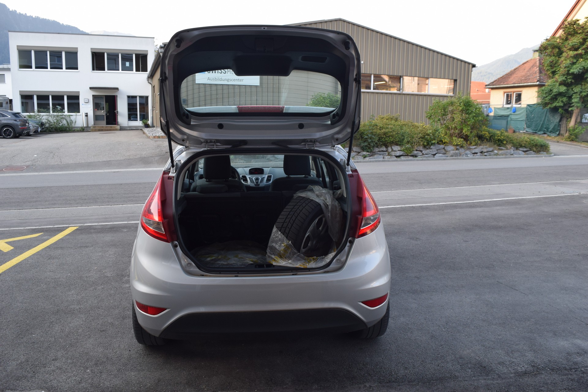 FORD Fiesta 1.4 16V Trend-image-6