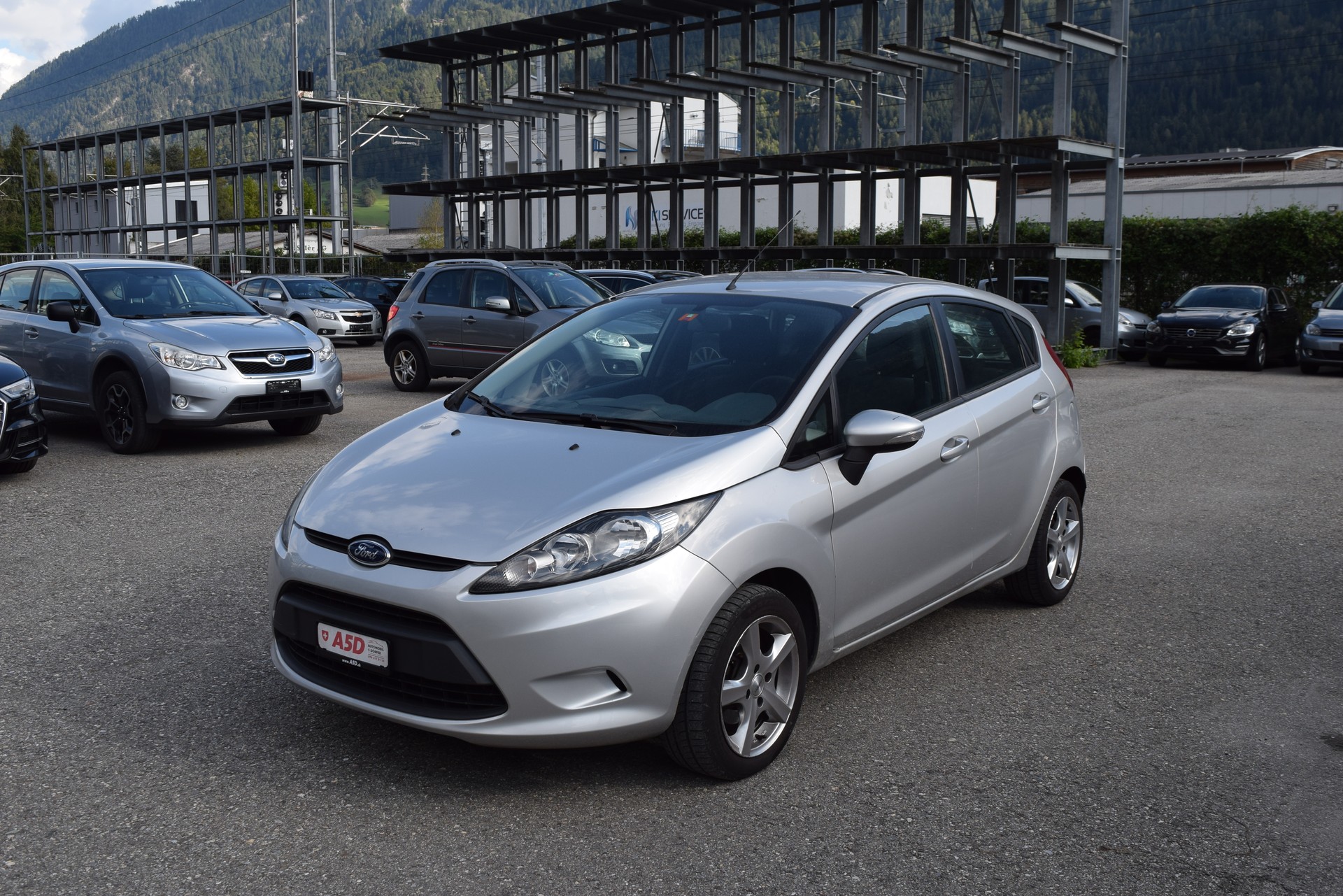 FORD Fiesta 1.4 16V Trend-image-2