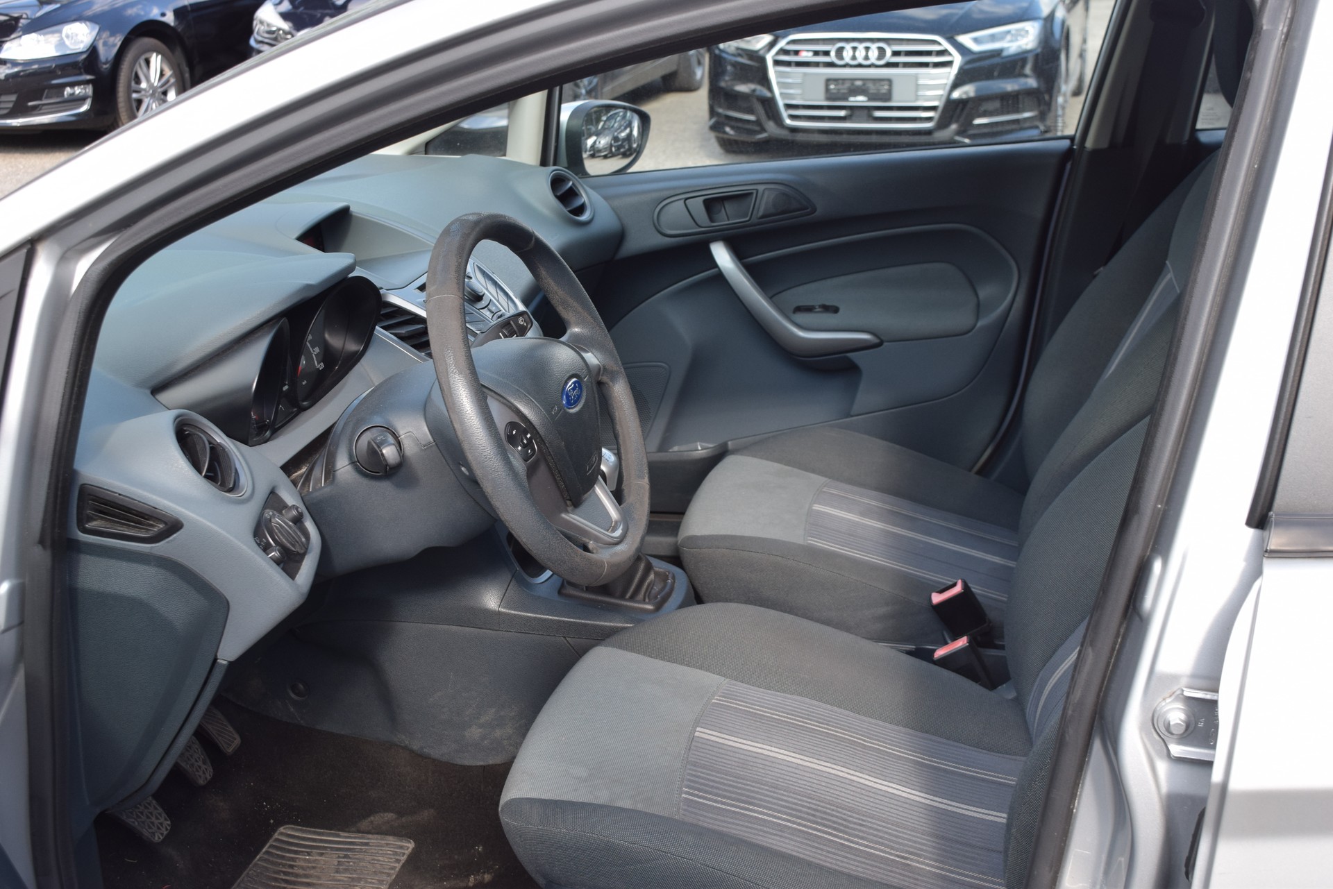 FORD Fiesta 1.4 16V Trend-image-15