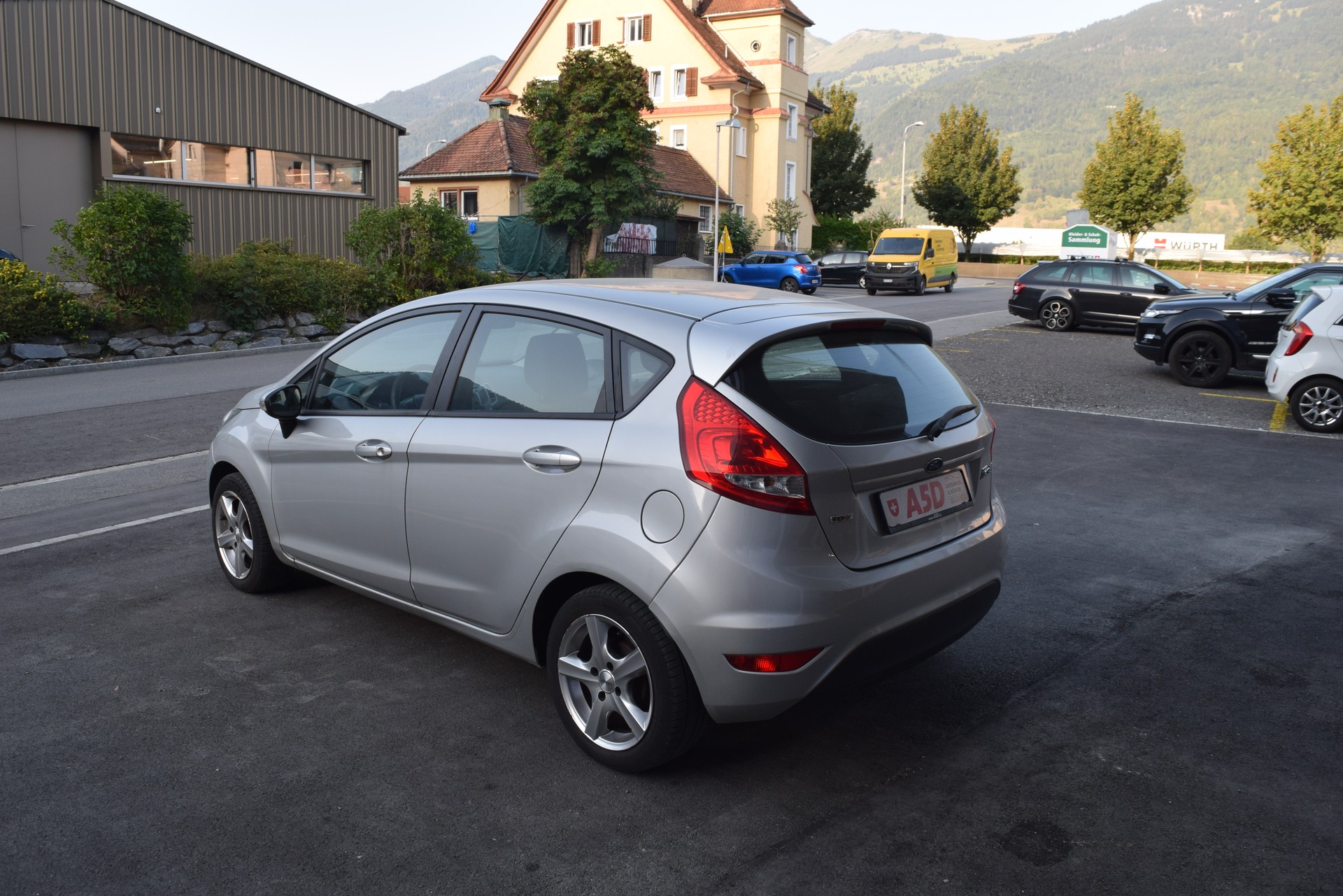 FORD Fiesta 1.4 16V Trend-image-4