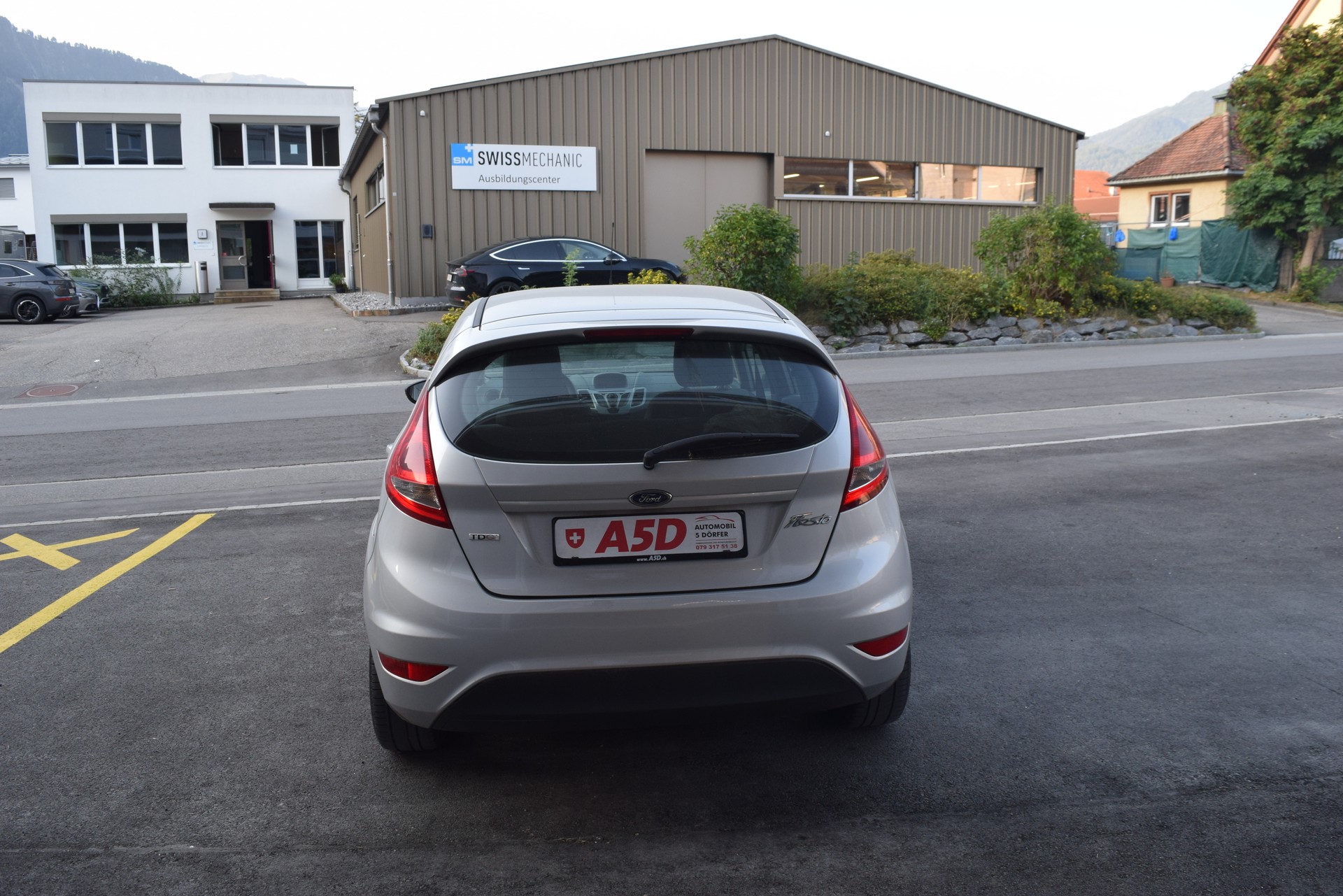 FORD Fiesta 1.4 16V Trend-image-5
