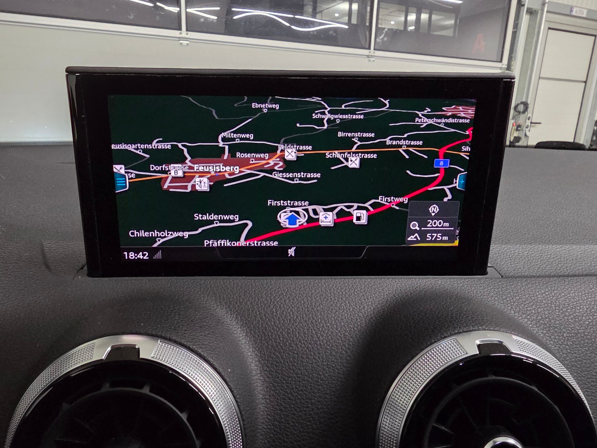 AUDI SQ2 TFSI quattro S-tronic-image-8