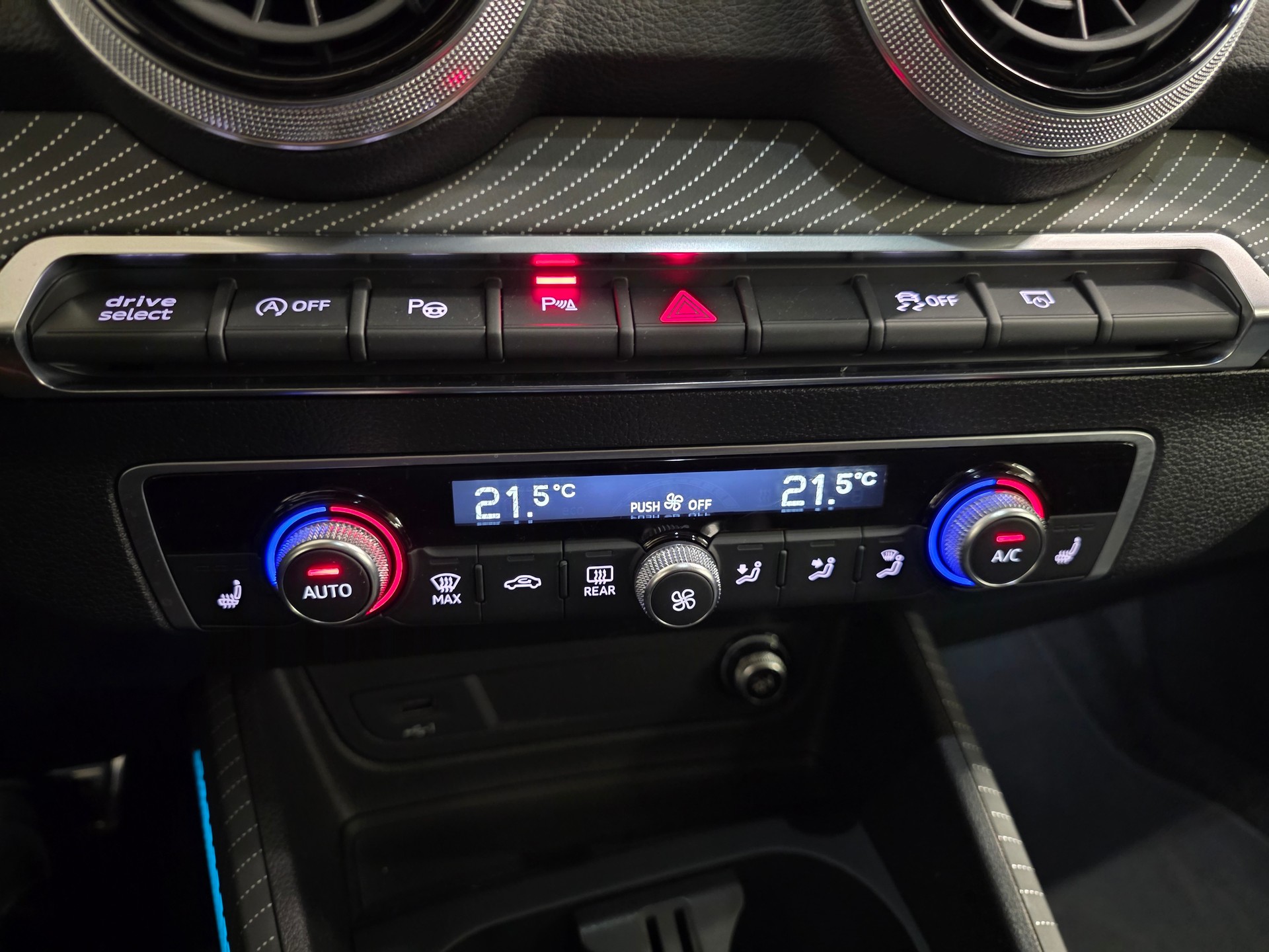 AUDI SQ2 TFSI quattro S-tronic-image-11