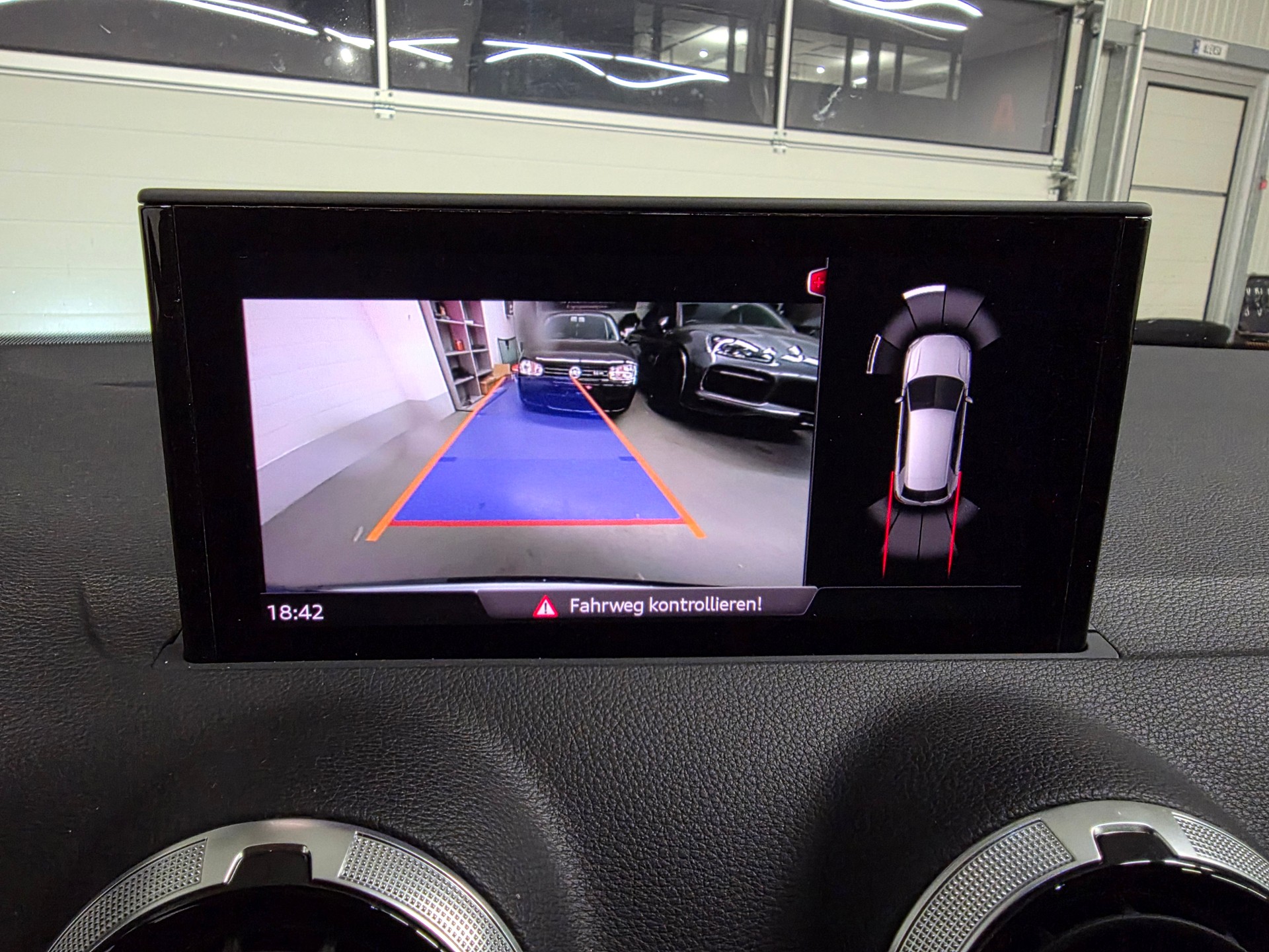 AUDI SQ2 TFSI quattro S-tronic-image-9