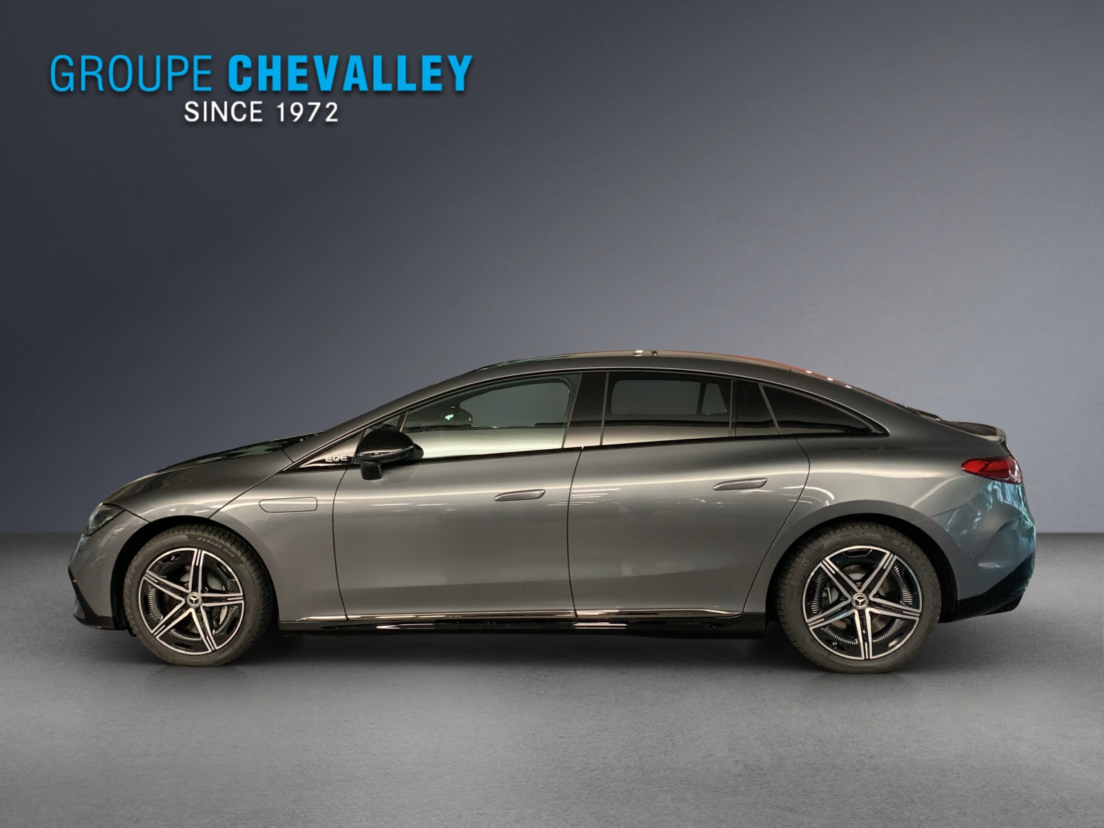 MERCEDES-BENZ EQE 500 4 Matic Exe. Ed.-showroom-element-2