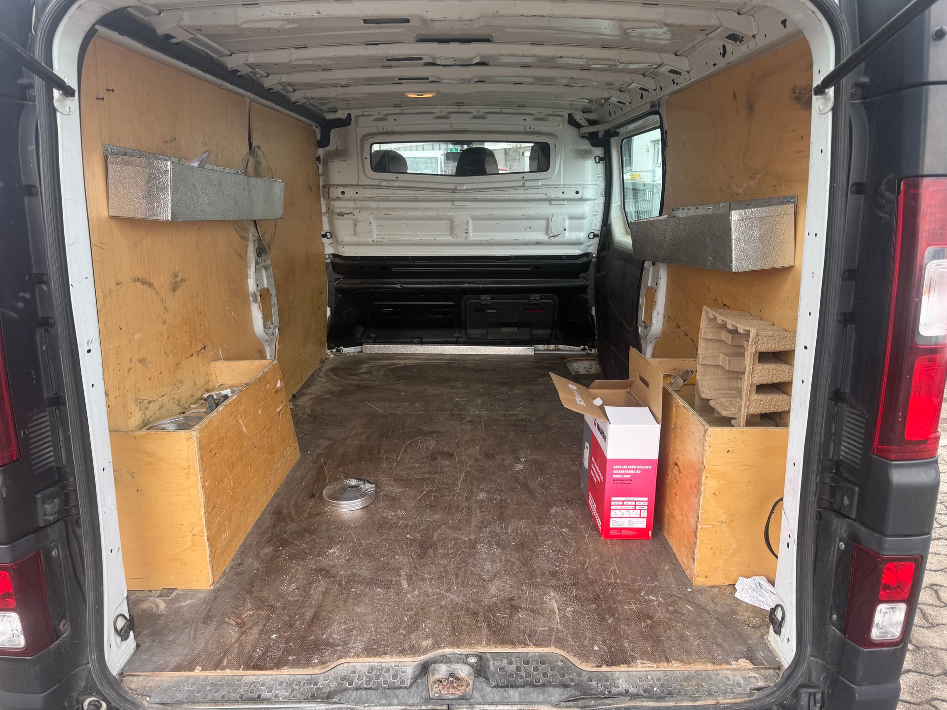 RENAULT Trafic 1.6 dCi 115 2.9t Access L2H1-image-9