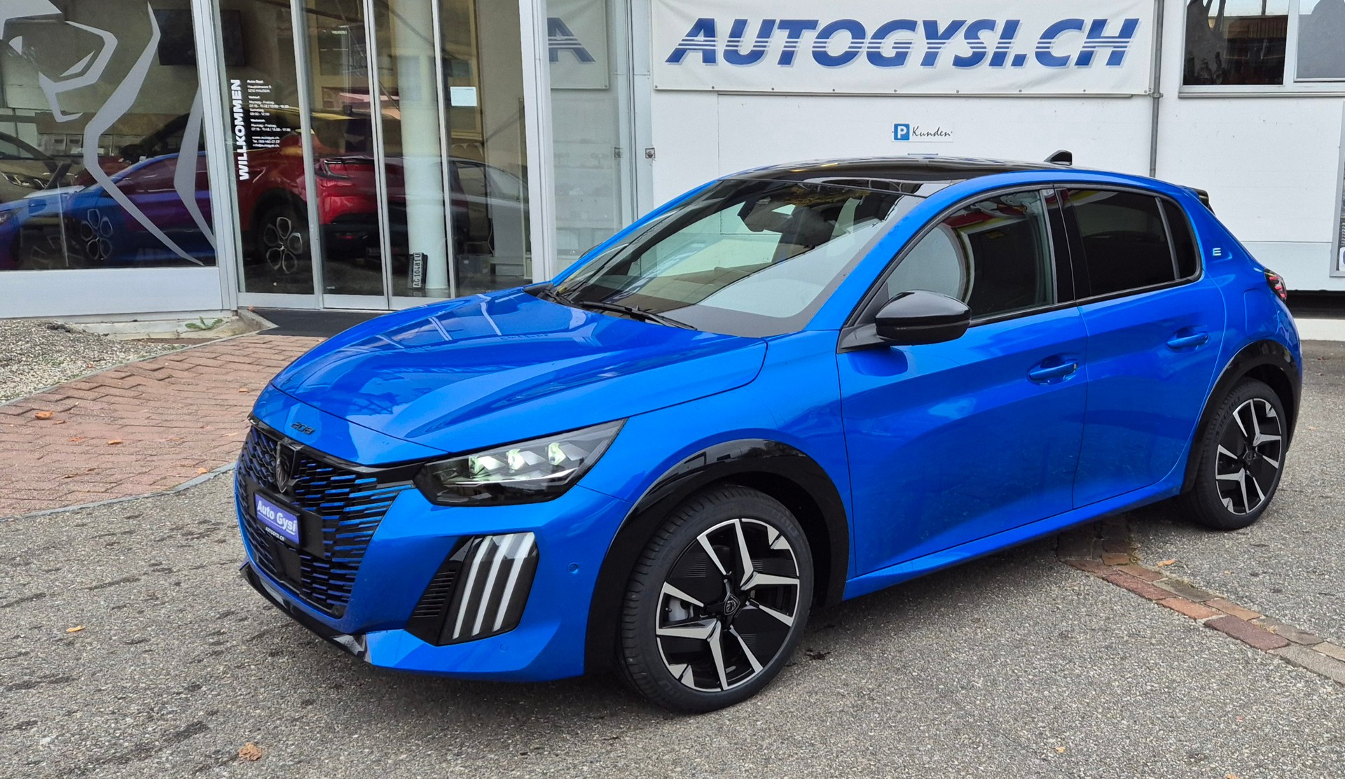 PEUGEOT 208 1.2 MHEV Style Helvetia (441)-image-10