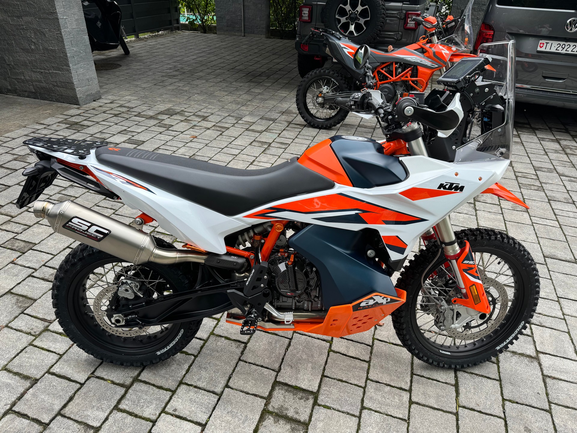 KTM 890 Adventure R-image-15
