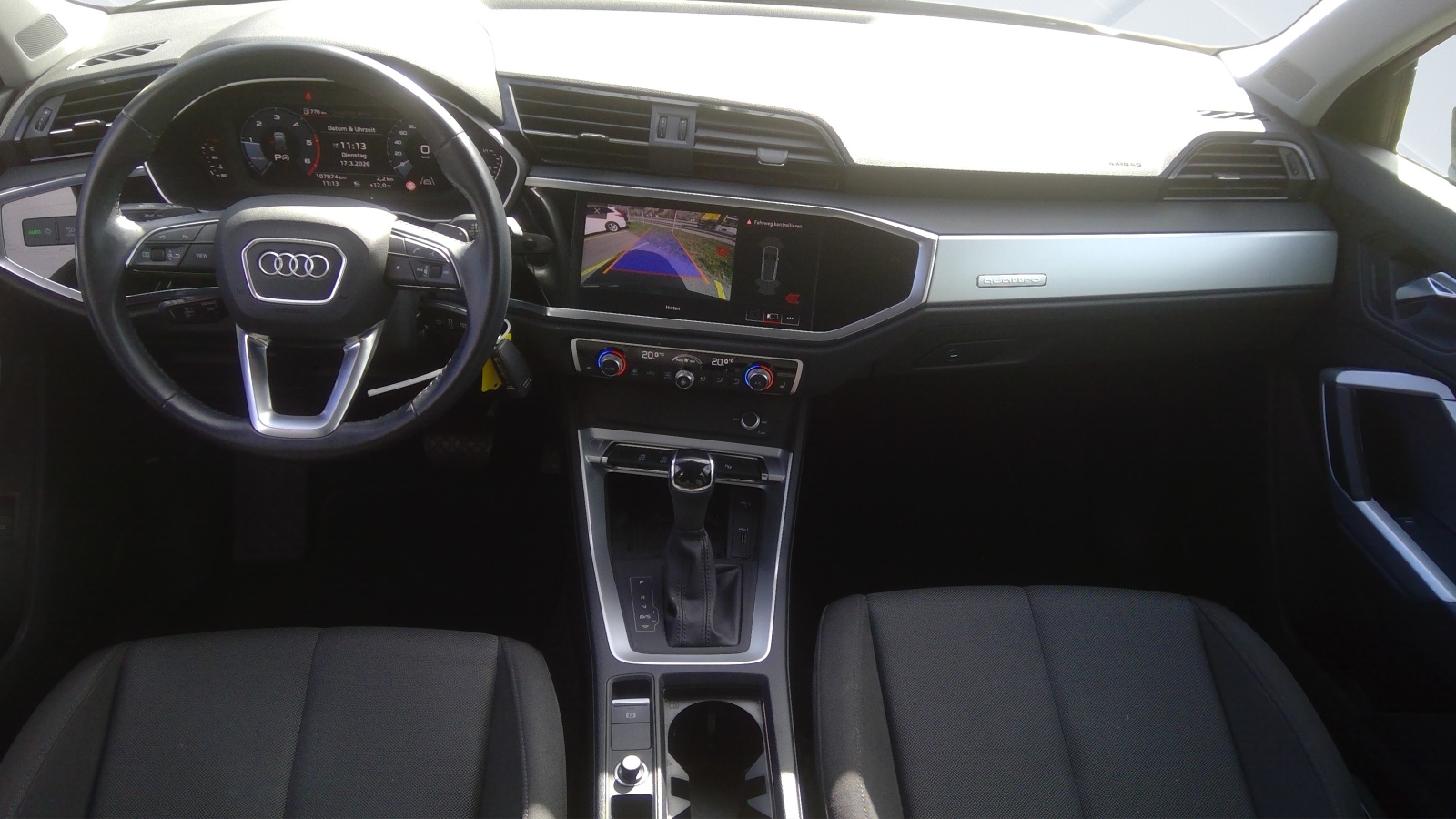 AUDI Q3 40 TDI advanced quattro S-tronic-showroom-element-3
