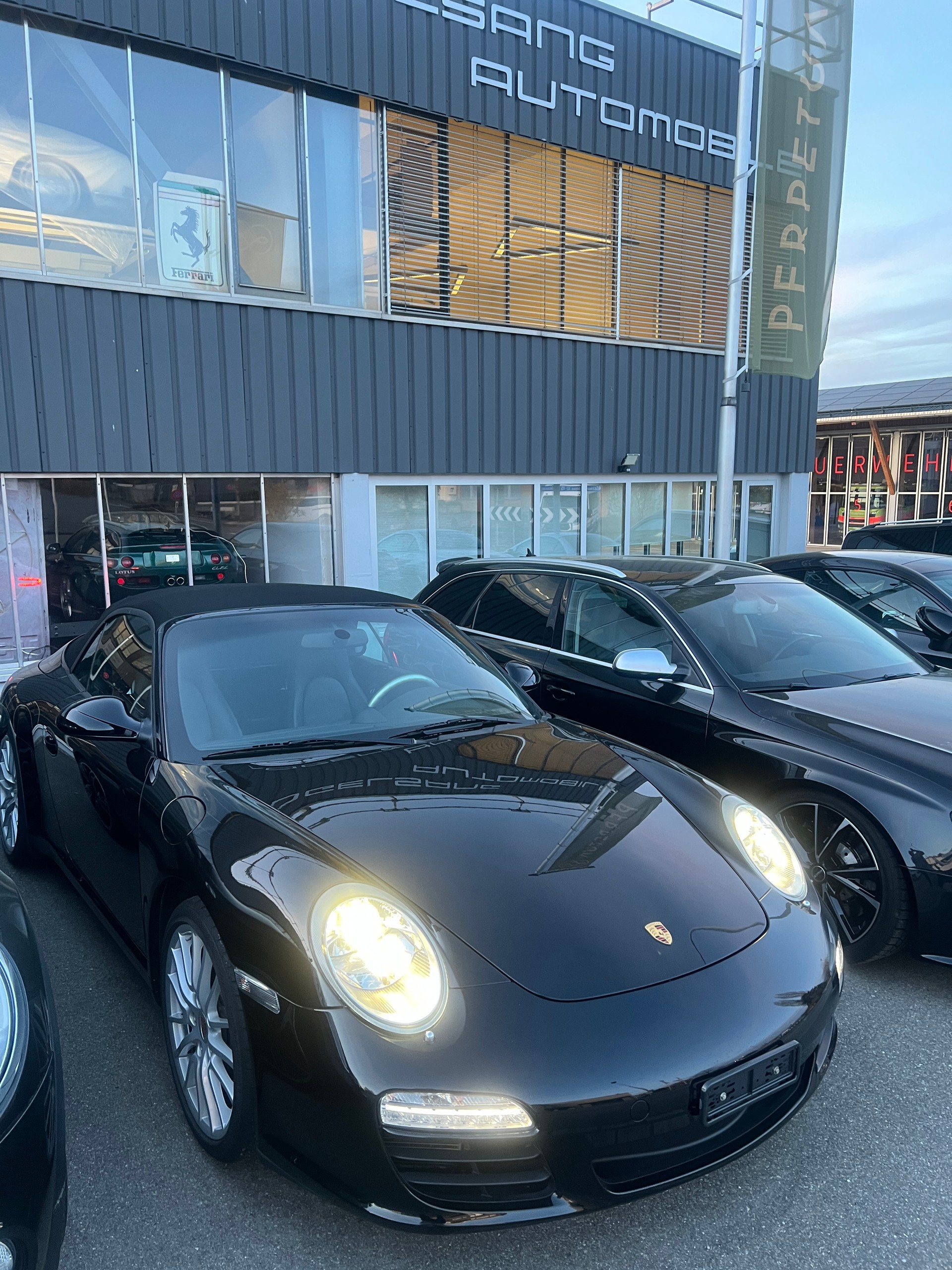 PORSCHE 911 Cabrio Carrera