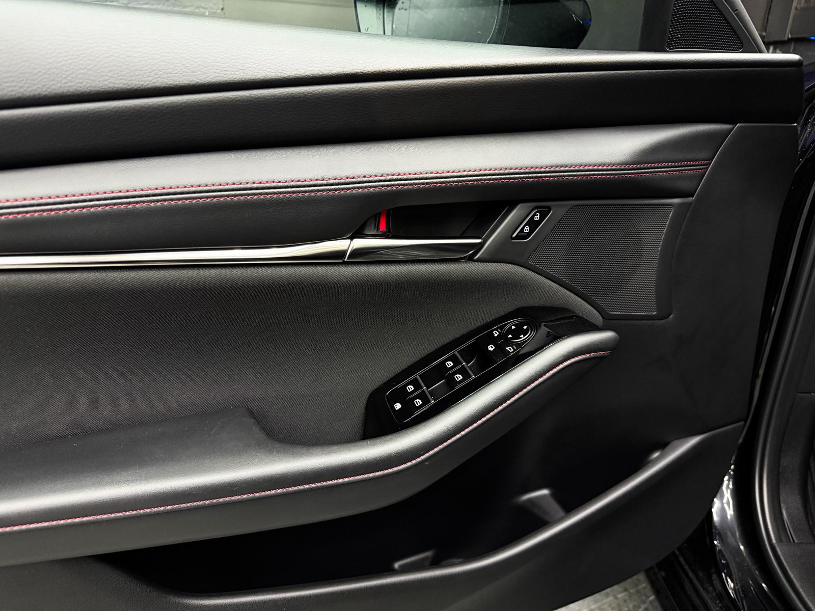 MAZDA 3 Hatchback SKYACTIV-X M Hybrid 186 AWD Homura Automat-image-17
