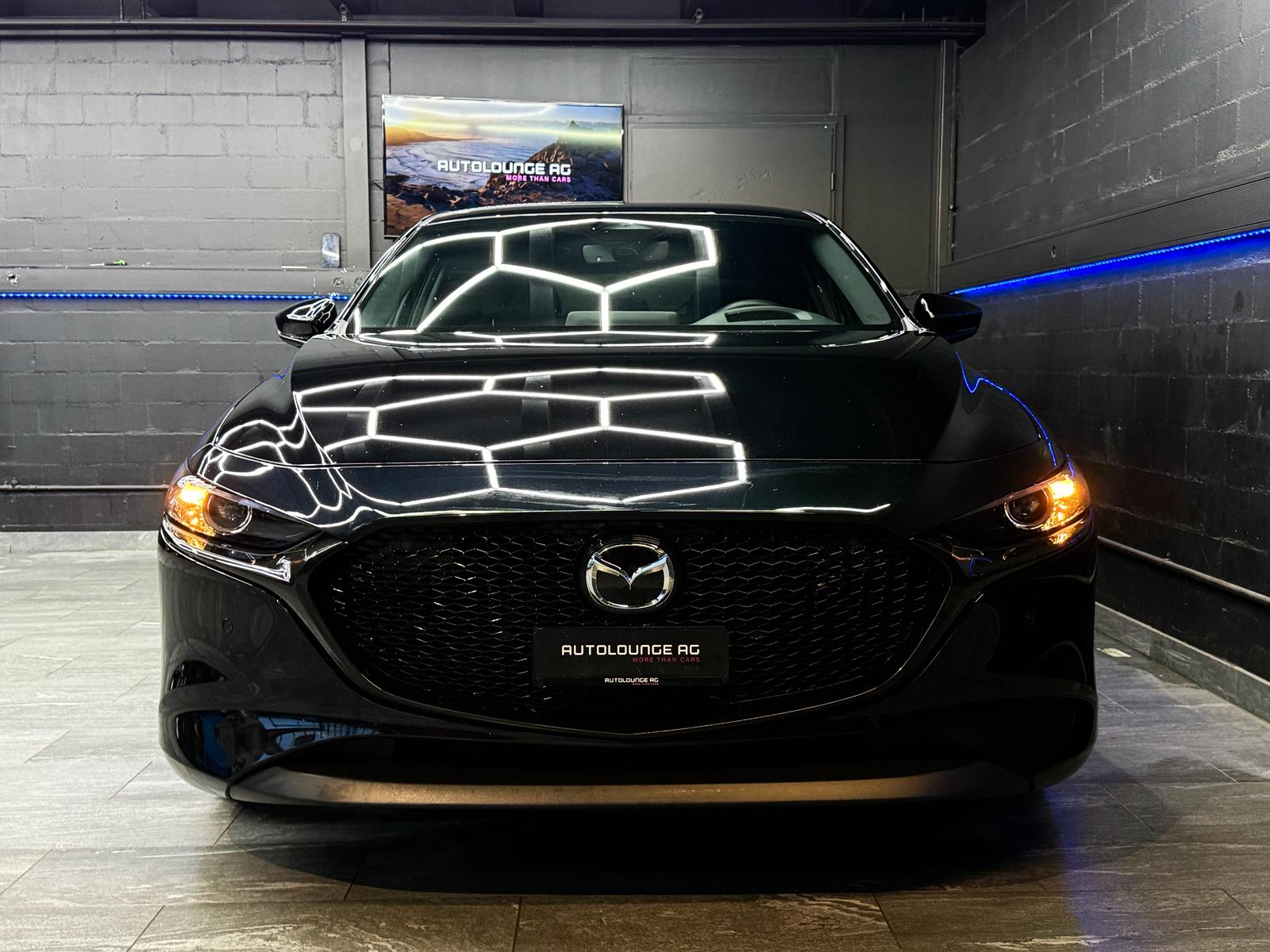 MAZDA 3 Hatchback SKYACTIV-X M Hybrid 186 AWD Homura Automat-showroom-element-2
