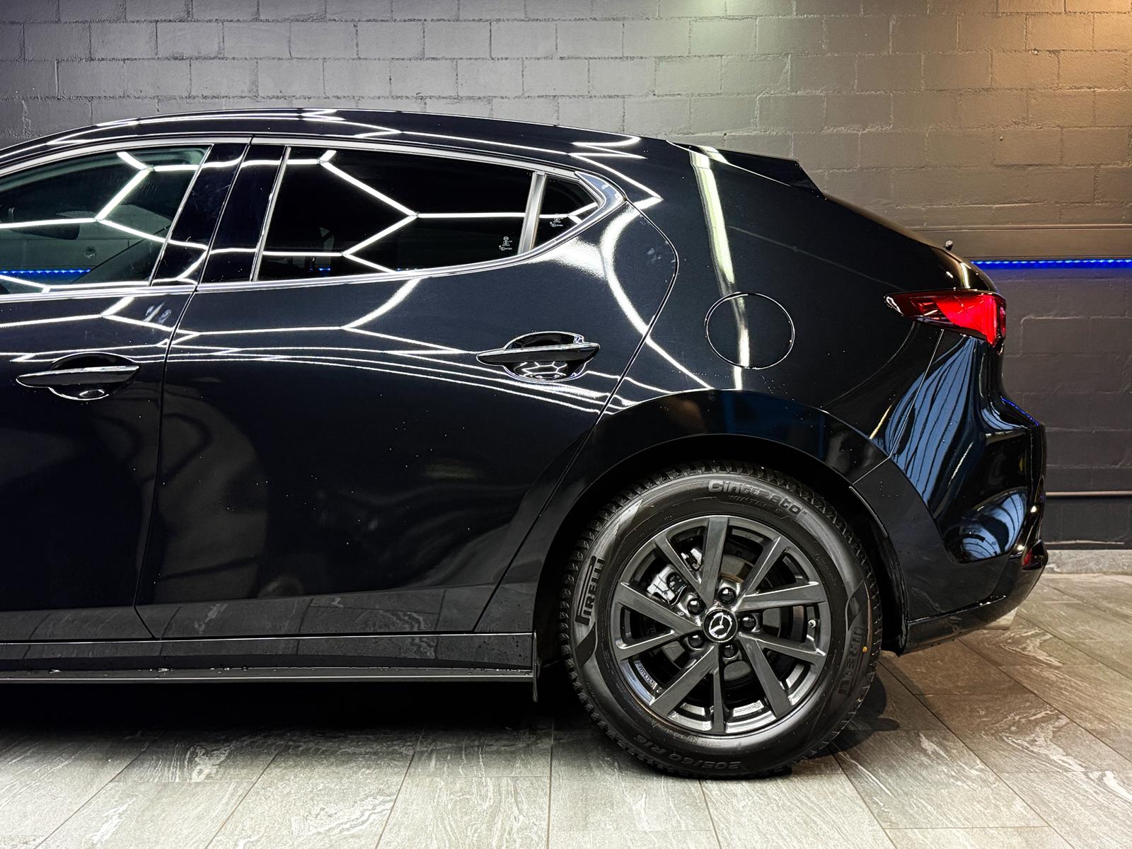 MAZDA 3 Hatchback SKYACTIV-X M Hybrid 186 AWD Homura Automat-image-6