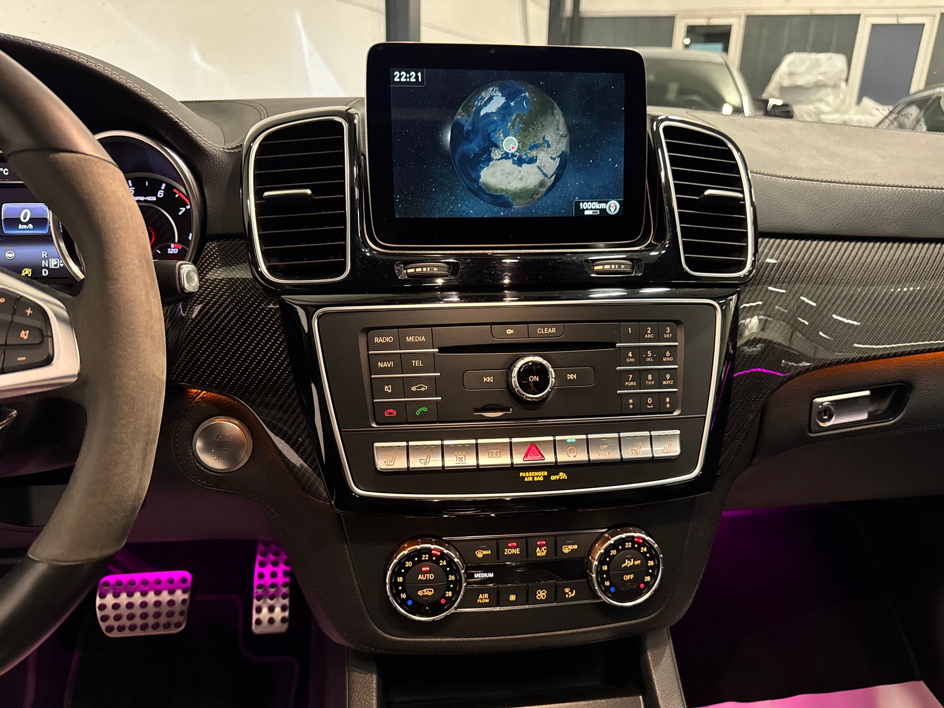 MERCEDES-BENZ GLS 63 AMG 4Matic Speedshift Plus 7G-Tronic-image-25