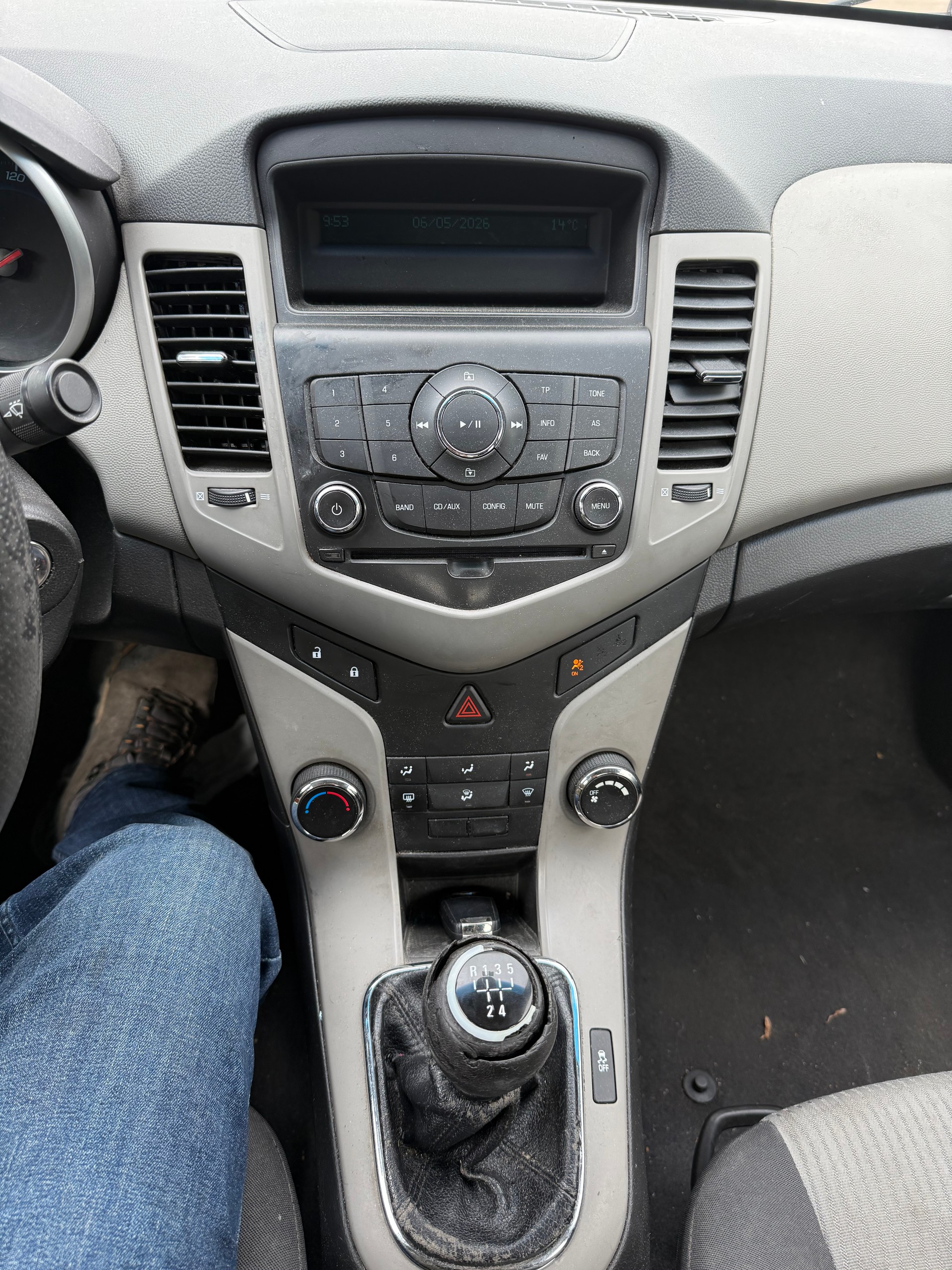 CHEVROLET Cruze 1.6 LS-image-11