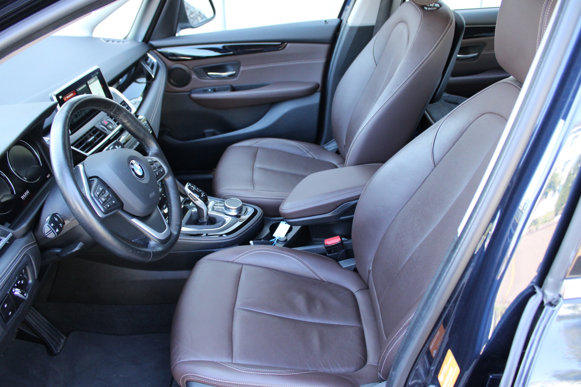 BMW 220d xDrive Gran Tourer Steptronic-image-10