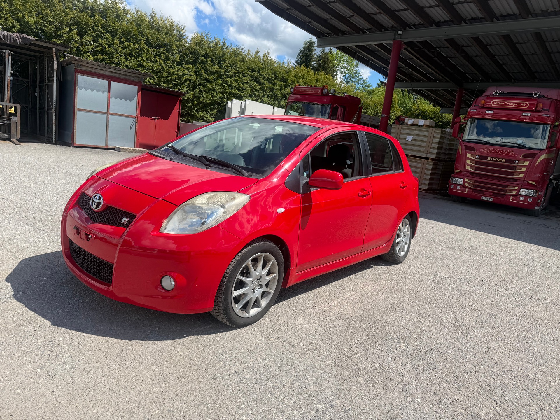 TOYOTA Yaris 1.8 TS-image-1