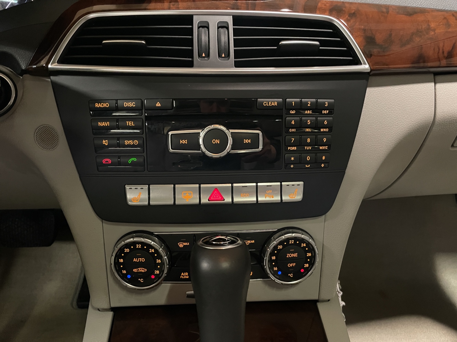 MERCEDES-BENZ C 350 Elégance 4Matic 7G-Tronic-image-13