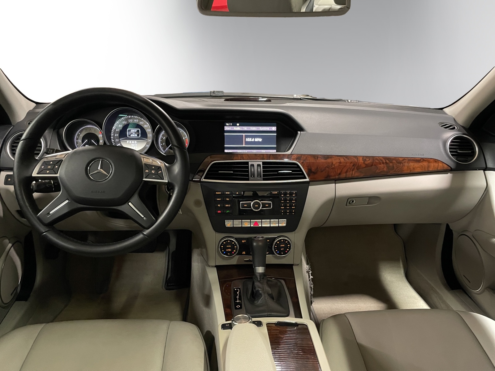 MERCEDES-BENZ C 350 Elégance 4Matic 7G-Tronic-image-11